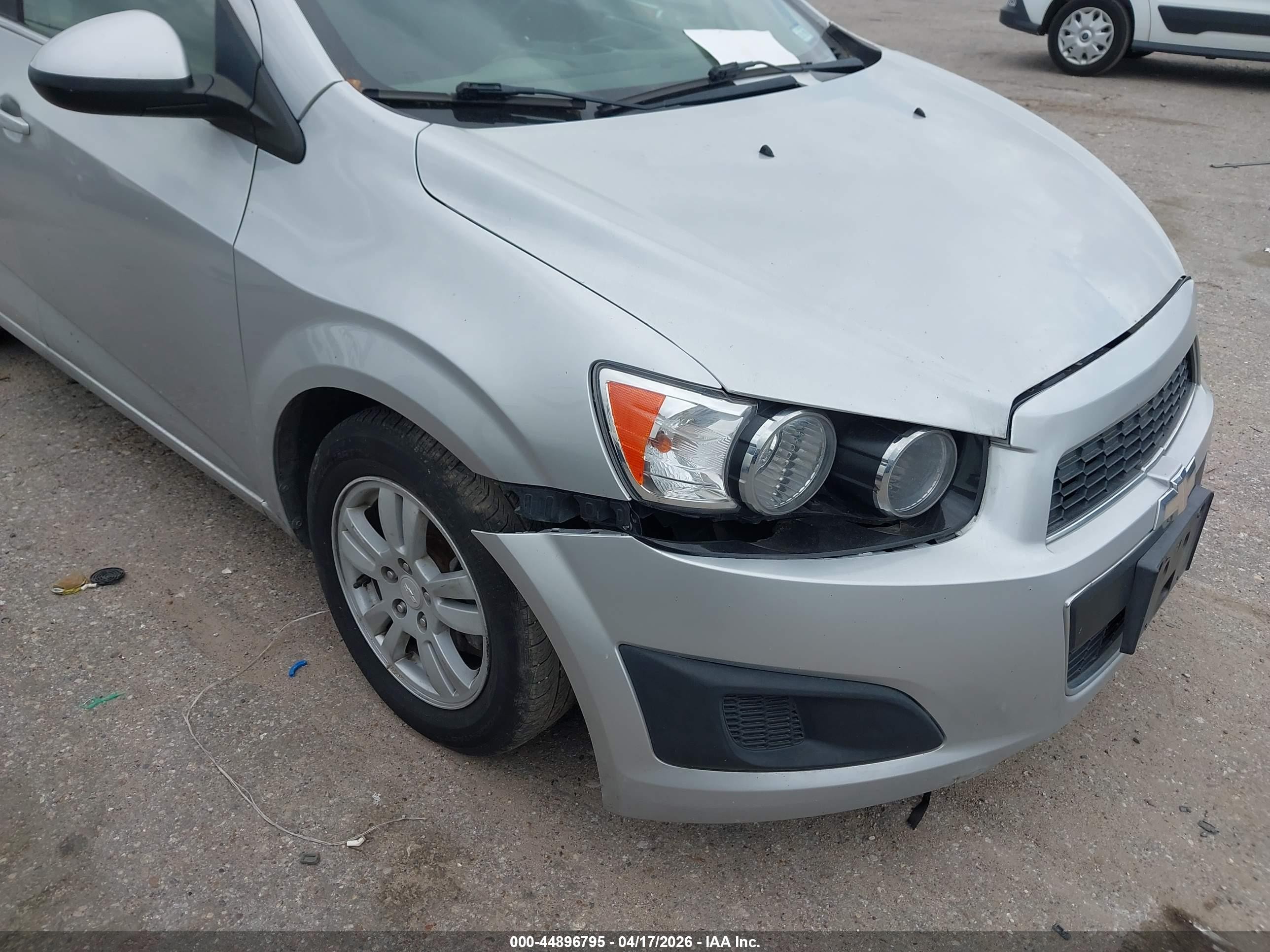 2014 Chevrolet Sonic Lt Auto Silver vin: 1G1JC6SH9E4225687