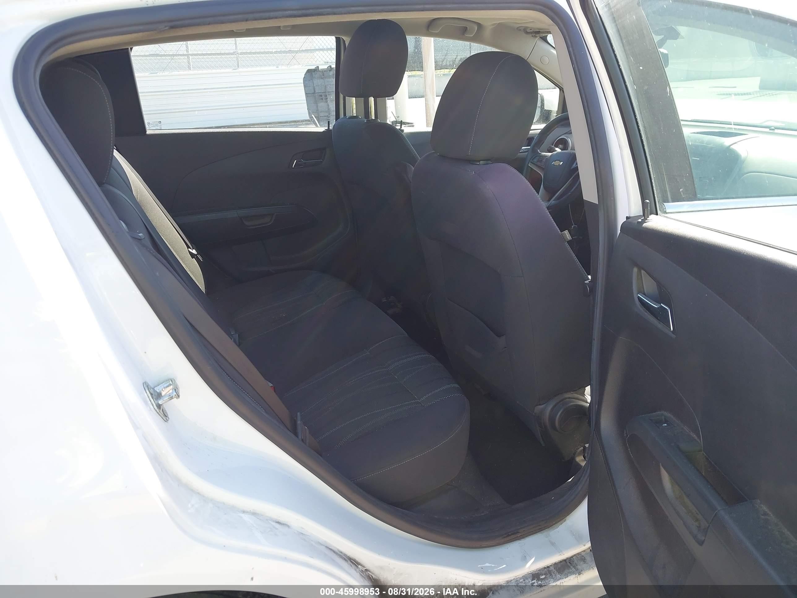 2015 Chevrolet Sonic Lt Auto White vin: 1G1JC6SH9F4197293