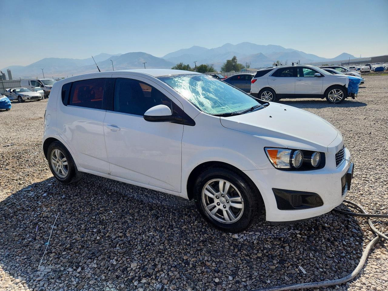 2012 Chevrolet Sonic Lt White vin: 1G1JC6SHXC4225050