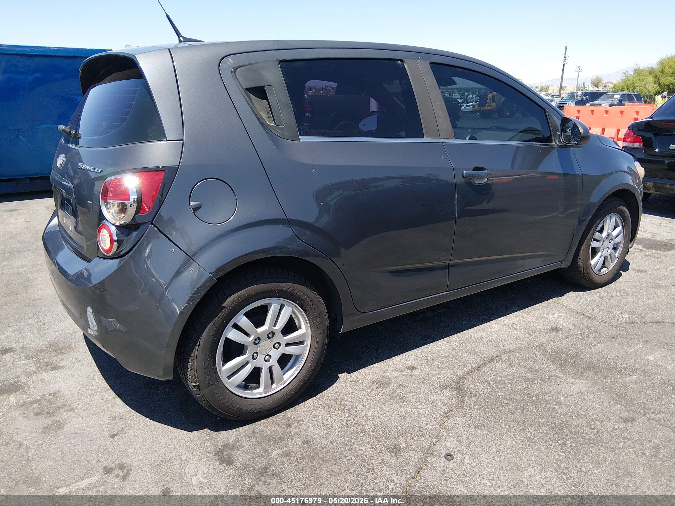 2013 Chevrolet Sonic Lt Auto Серый vin: 1G1JC6SHXD4102432