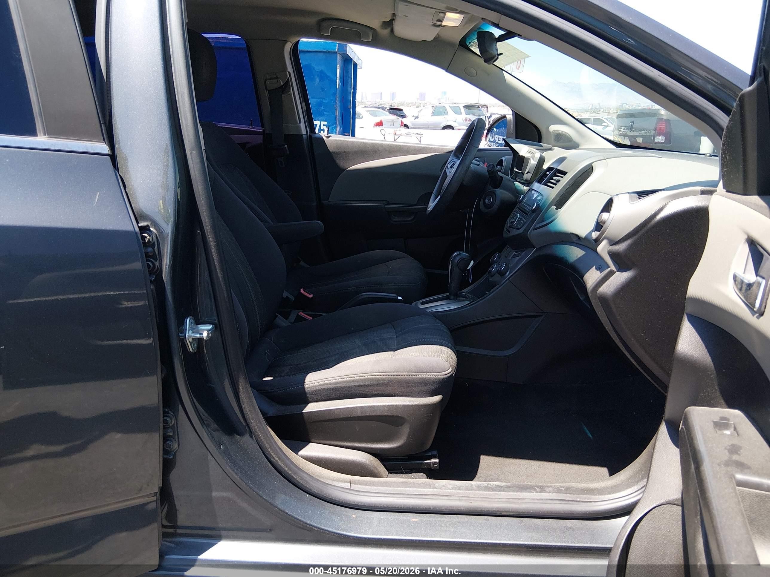 2013 Chevrolet Sonic Lt Auto Серый vin: 1G1JC6SHXD4102432