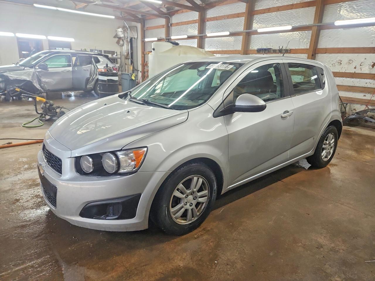 2014 Chevrolet Sonic Lt Серебряный vin: 1G1JC6SHXE4133133