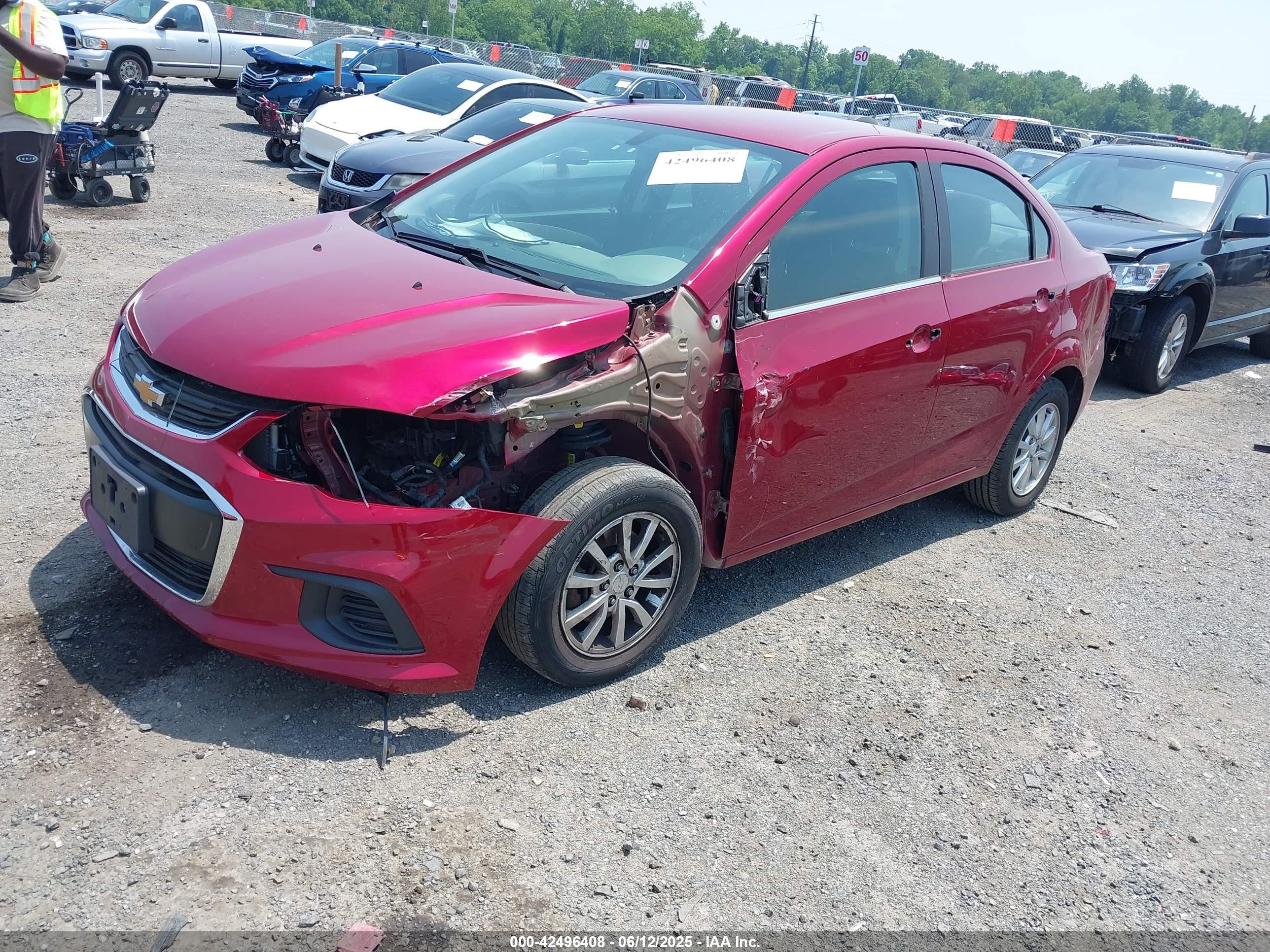 2020 Chevrolet Sonic Fwd  Lt Red vin: 1G1JD5SB0L4142455