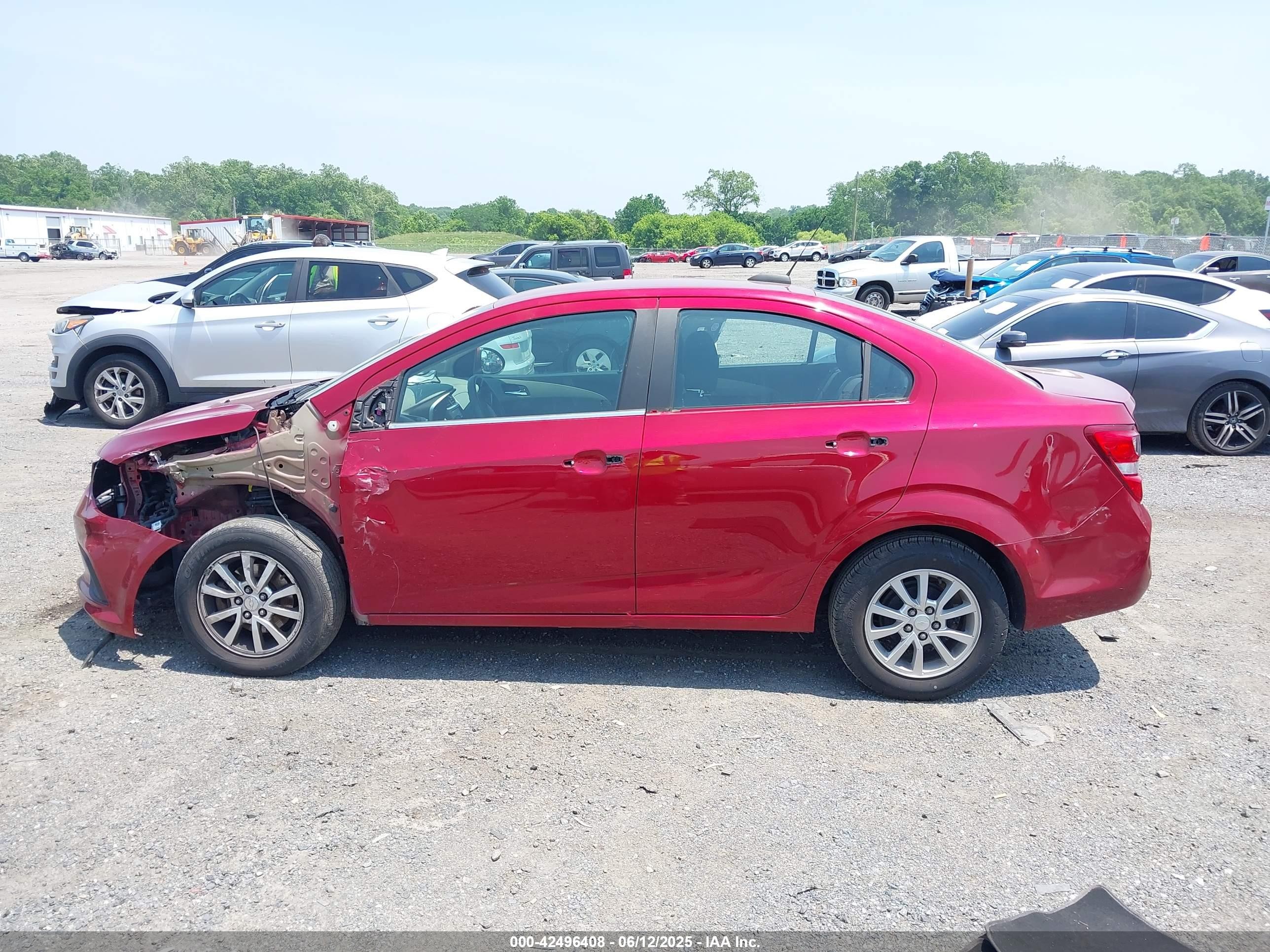 2020 Chevrolet Sonic Fwd  Lt Red vin: 1G1JD5SB0L4142455