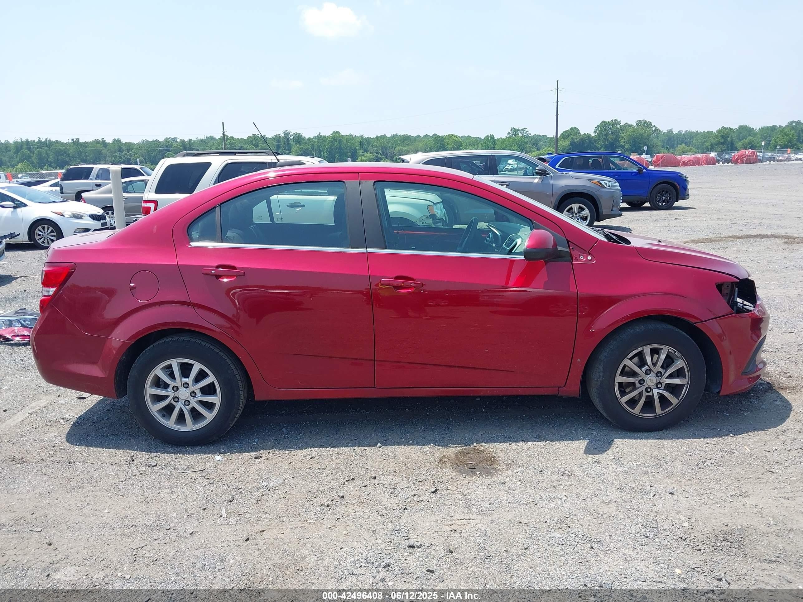 2020 Chevrolet Sonic Fwd  Lt Red vin: 1G1JD5SB0L4142455
