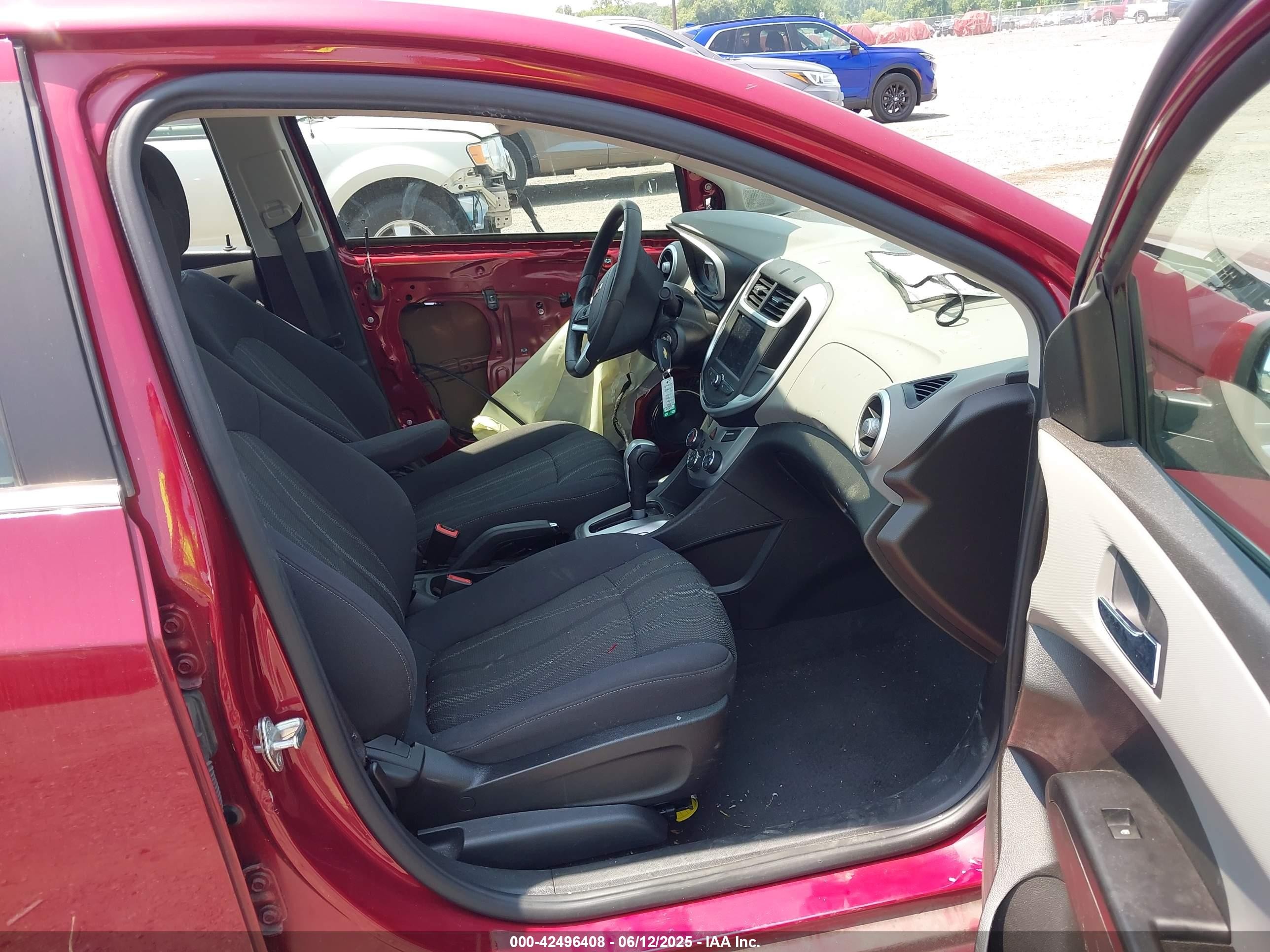 2020 Chevrolet Sonic Fwd  Lt Red vin: 1G1JD5SB0L4142455