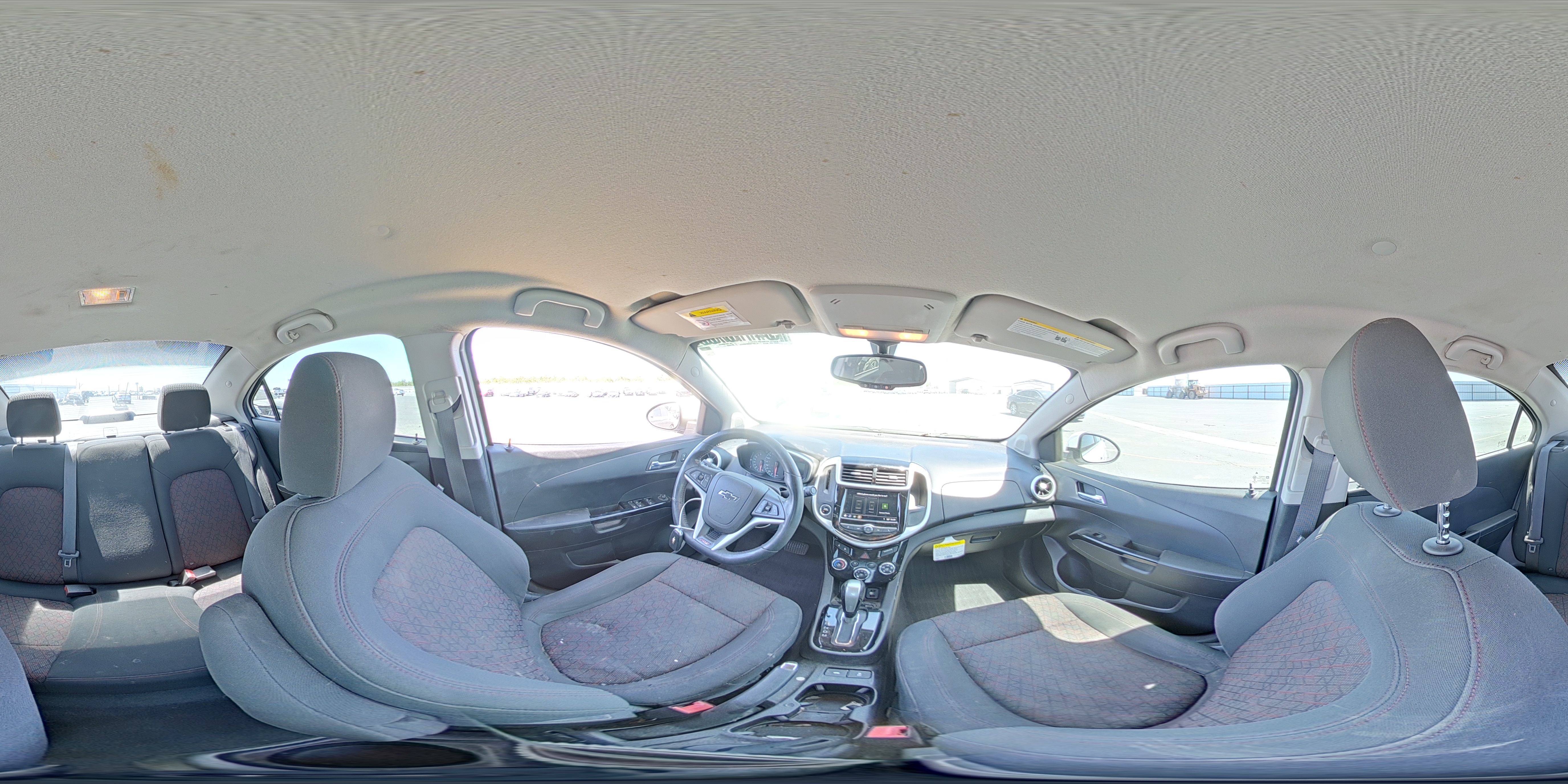 2019 Chevrolet Sonic Lt White vin: 1G1JD5SB2K4126322