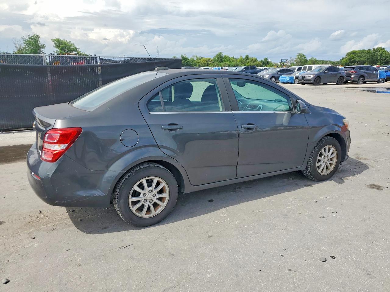 2017 Chevrolet Sonic Lt Gray vin: 1G1JD5SH5H4124612