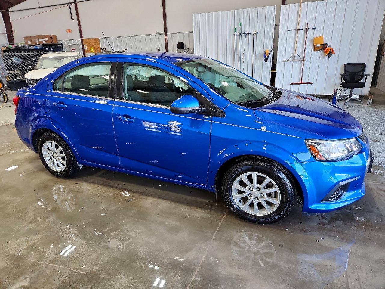 2018 Chevrolet Sonic Lt Blue vin: 1G1JD5SH5J4103152