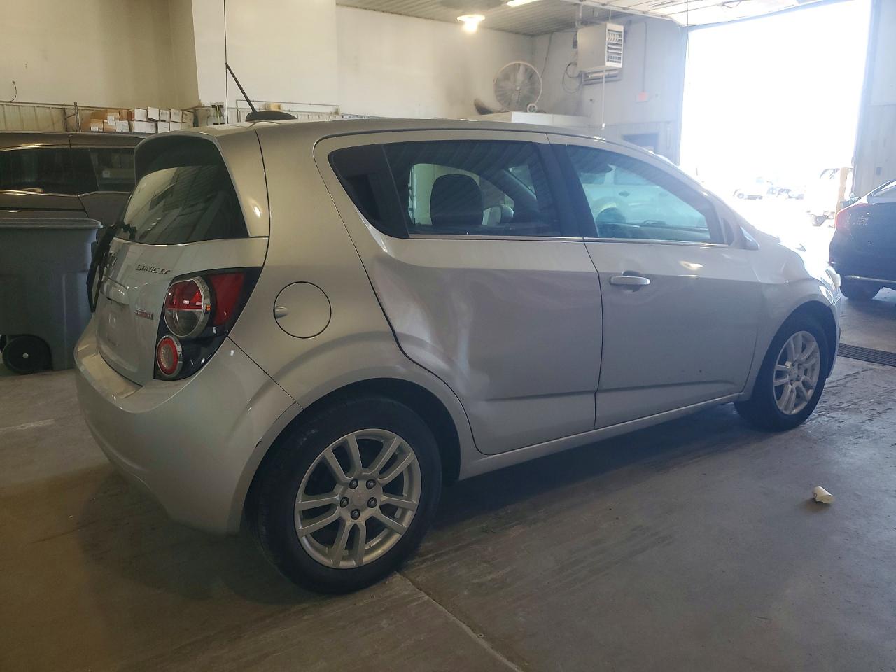 2015 Chevrolet Sonic Lt Silver vin: 1G1JD6SB0F4130994