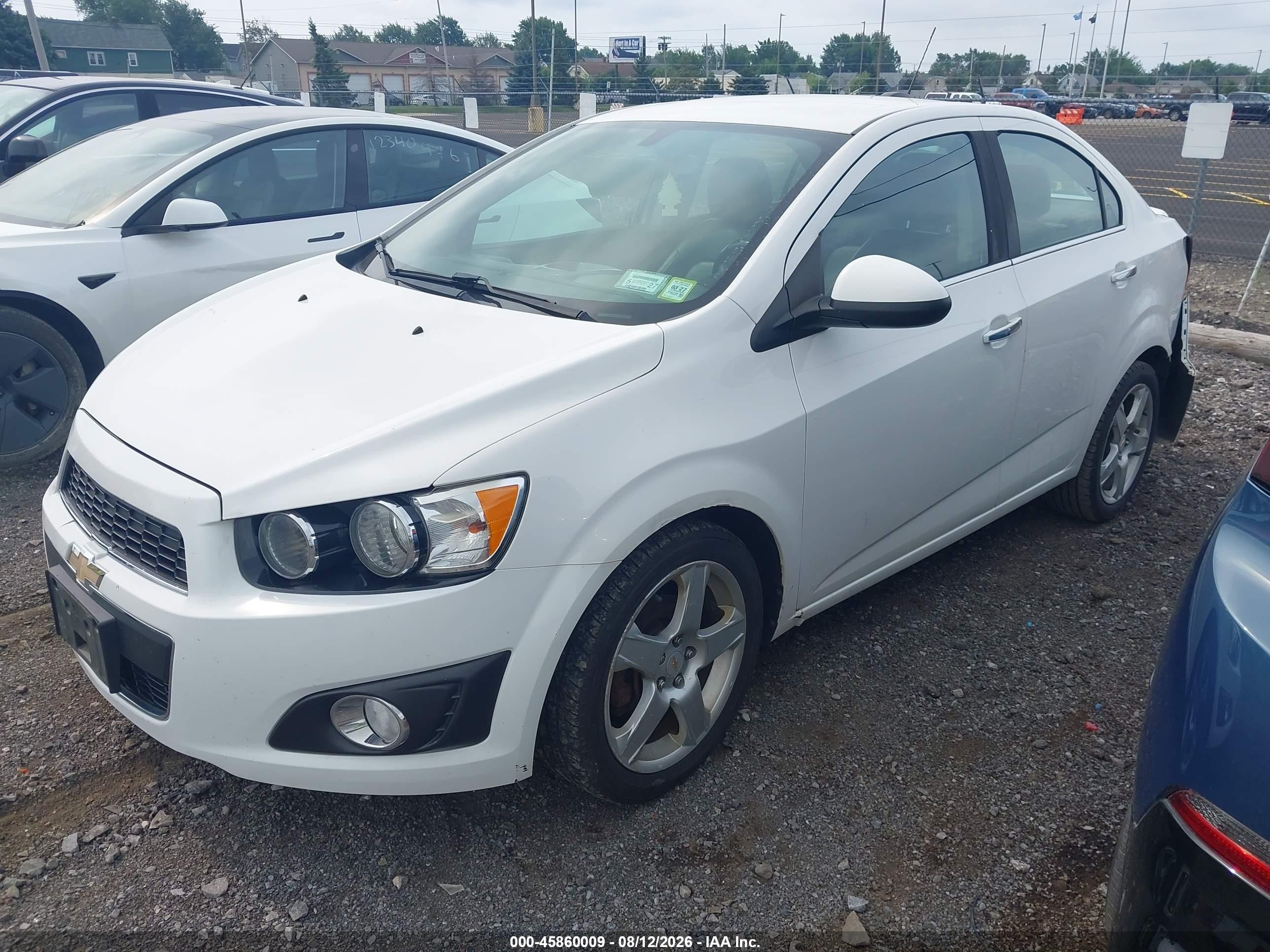 2015 Chevrolet Sonic Ltz Auto Белый vin: 1G1JE5SB1F4197398