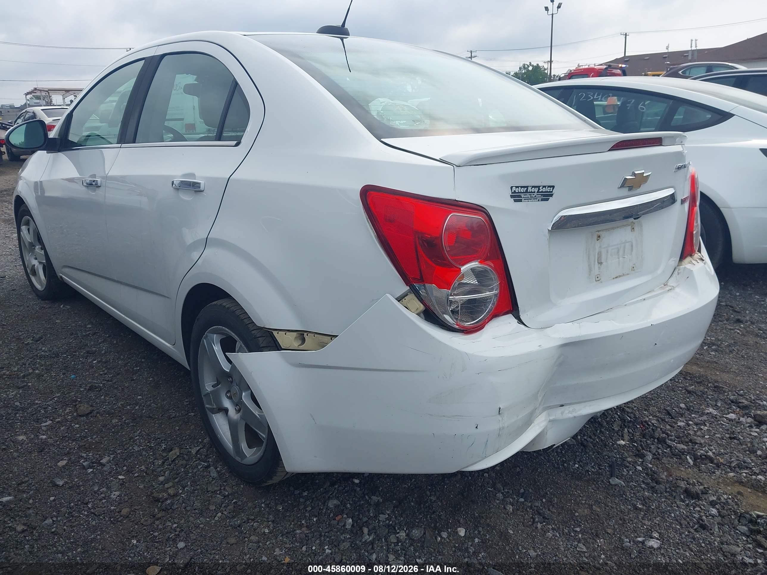 2015 Chevrolet Sonic Ltz Auto Белый vin: 1G1JE5SB1F4197398