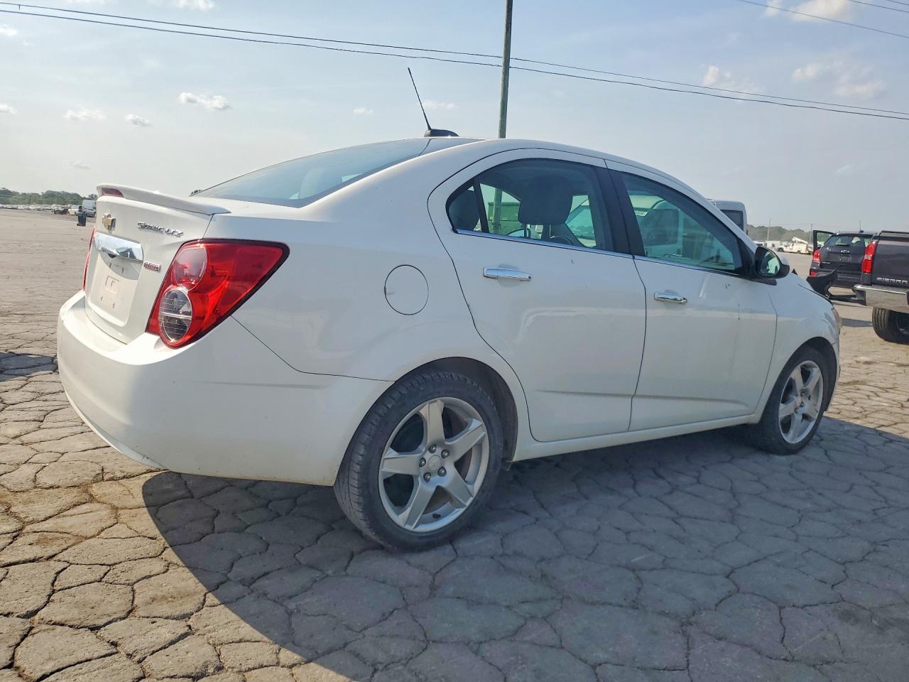 2015 Chevrolet Sonic Ltz White vin: 1G1JE5SB4F4100890