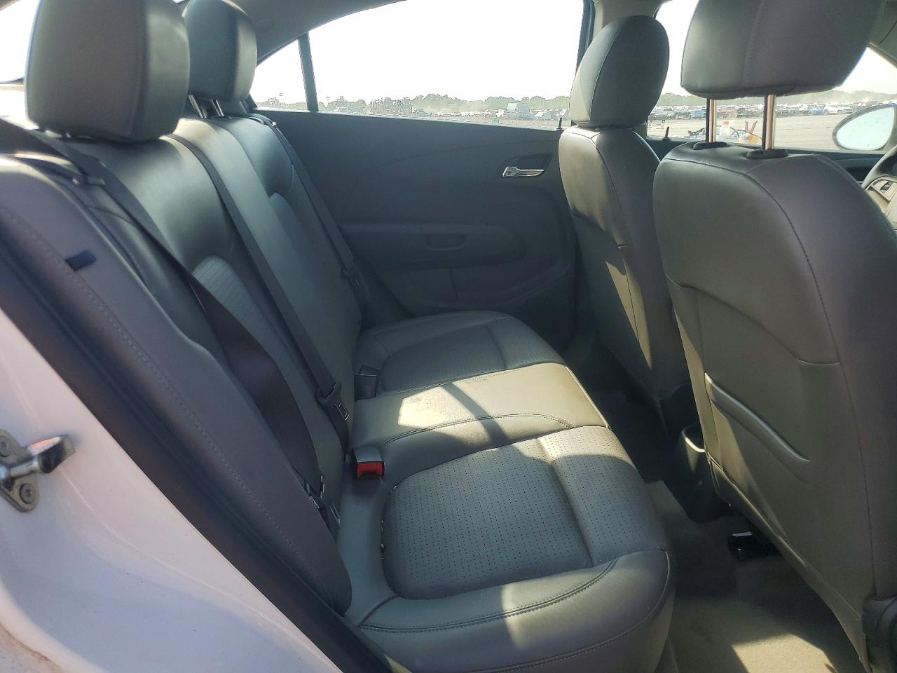2015 Chevrolet Sonic Ltz White vin: 1G1JE5SB4F4100890