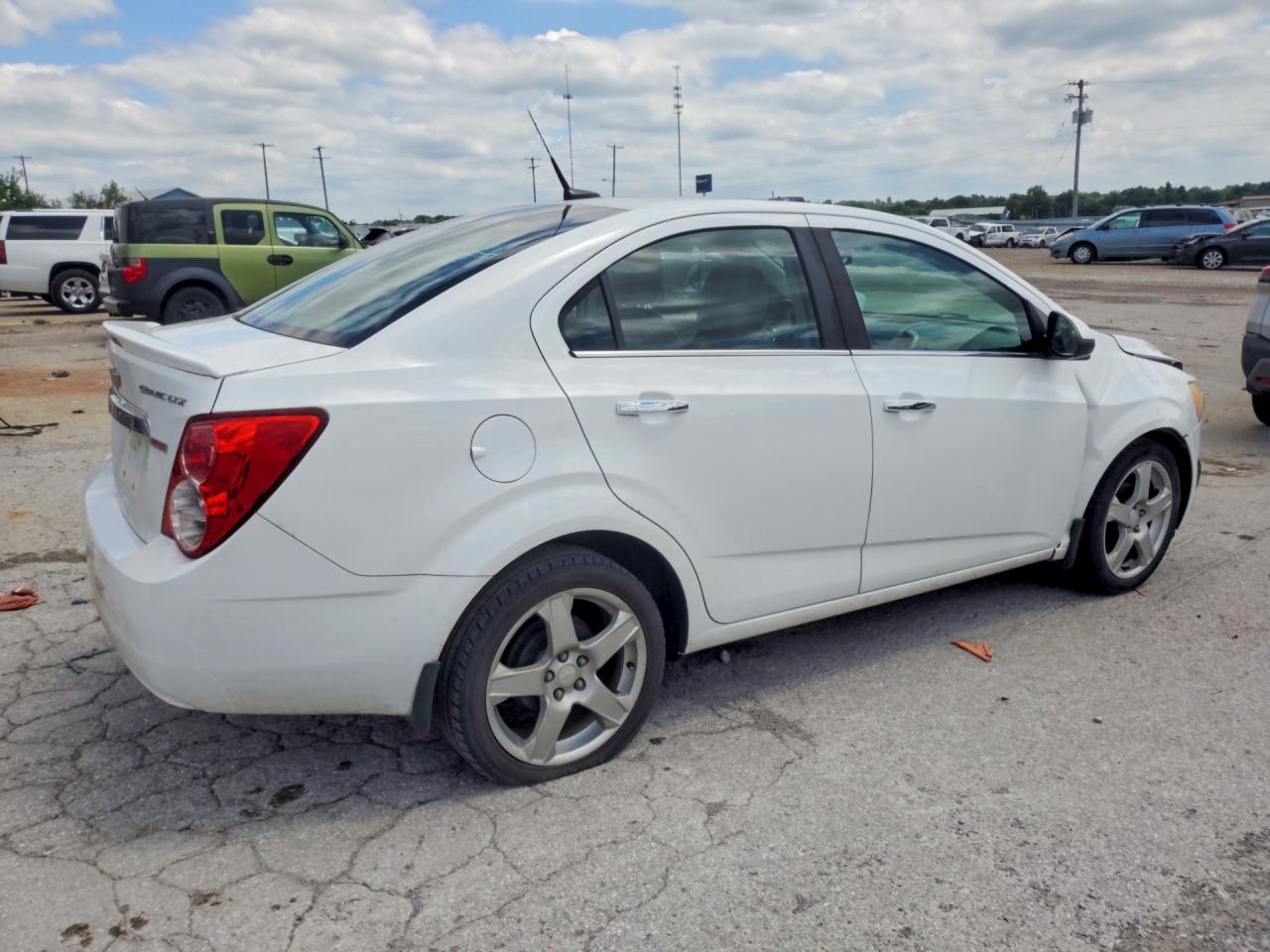 2013 Chevrolet Sonic Ltz White vin: 1G1JE5SB6D4186345