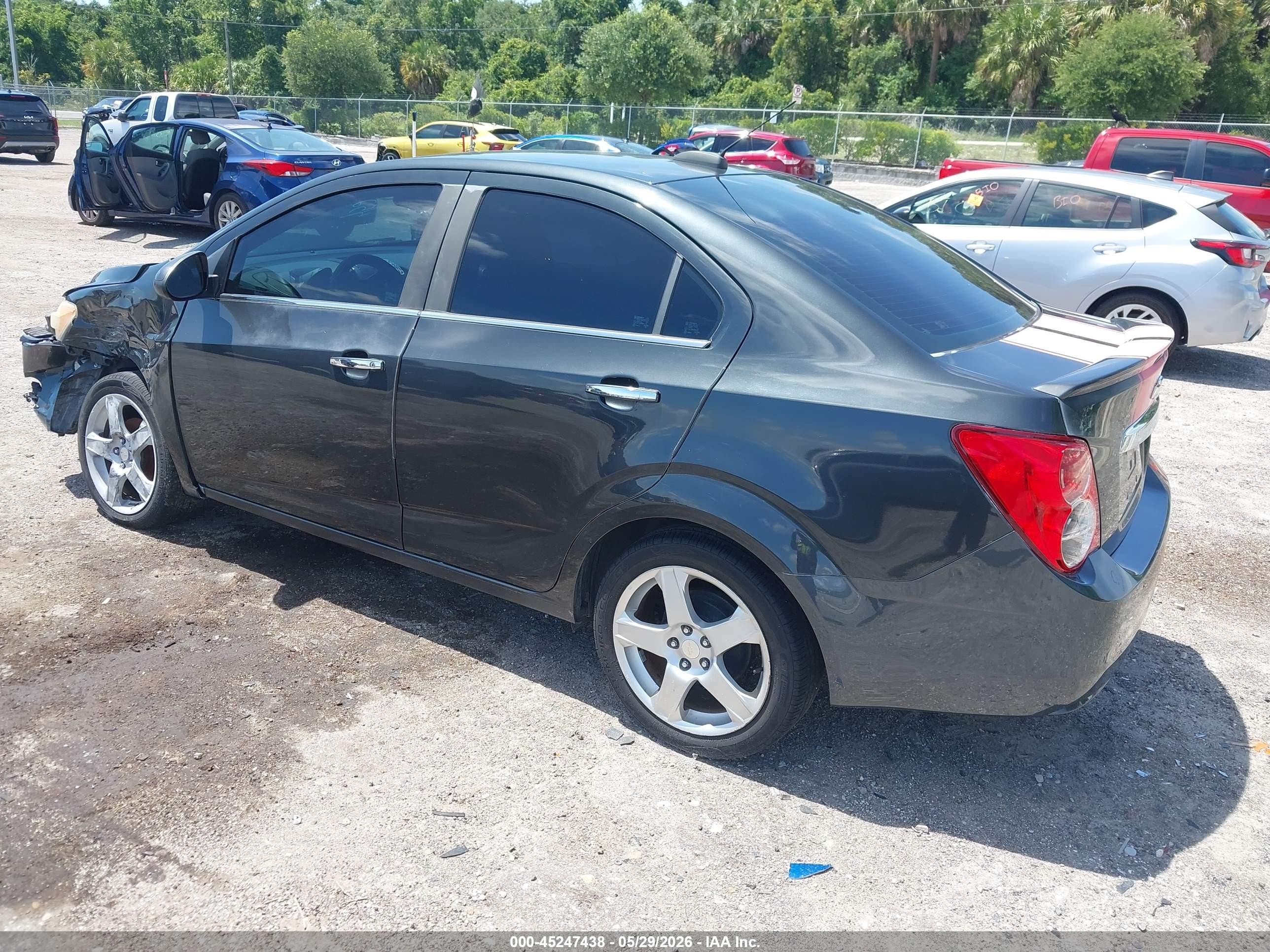 2015 Chevrolet Sonic Ltz Auto Серый vin: 1G1JE5SB7F4101435