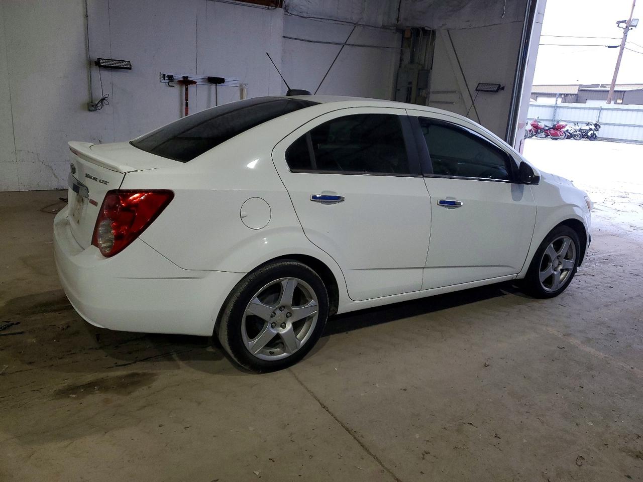 2015 Chevrolet Sonic Ltz Белый vin: 1G1JE5SB7F4204743