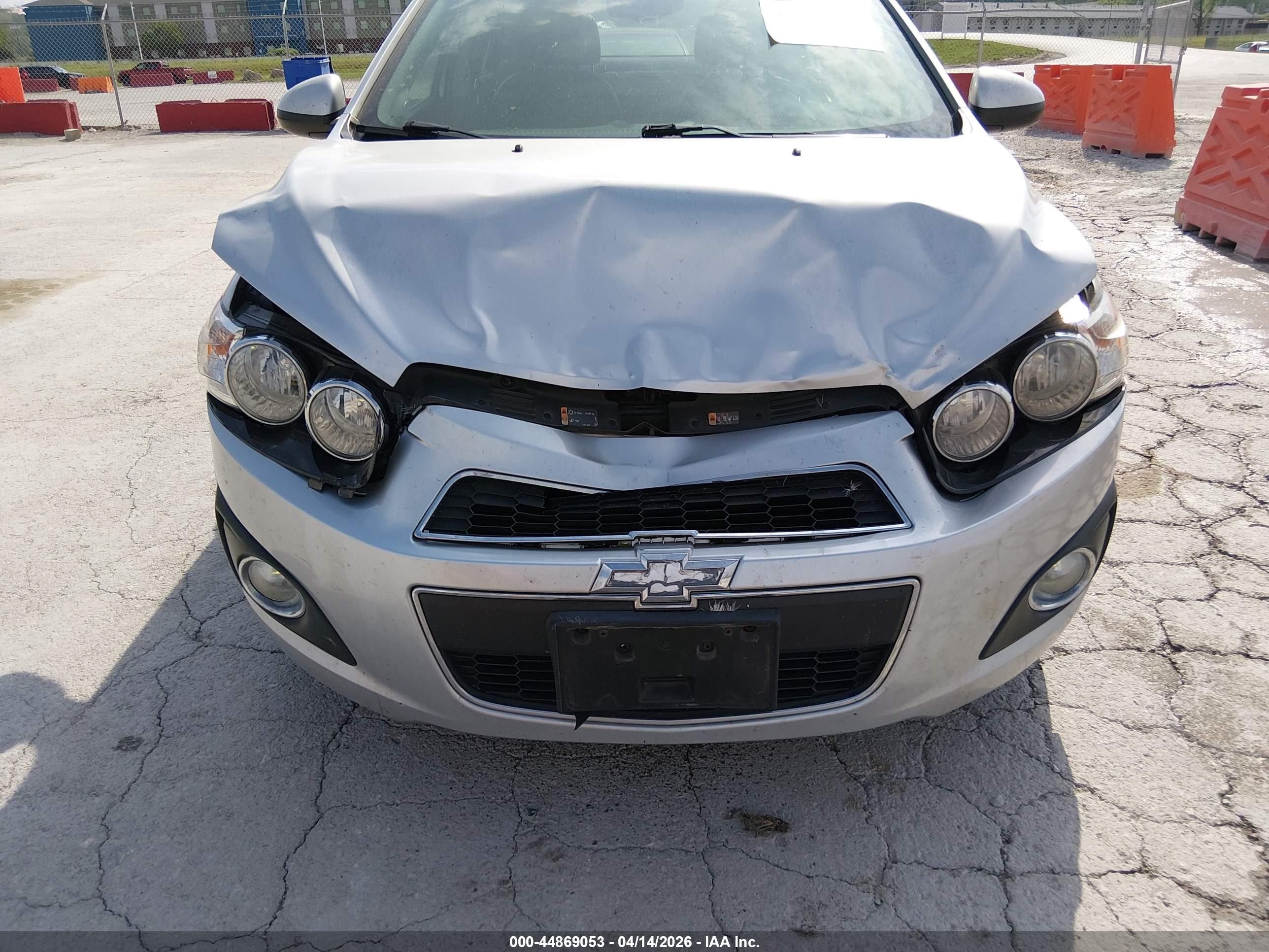 2013 Chevrolet Sonic Ltz Auto Silver vin: 1G1JE5SHXD4195425