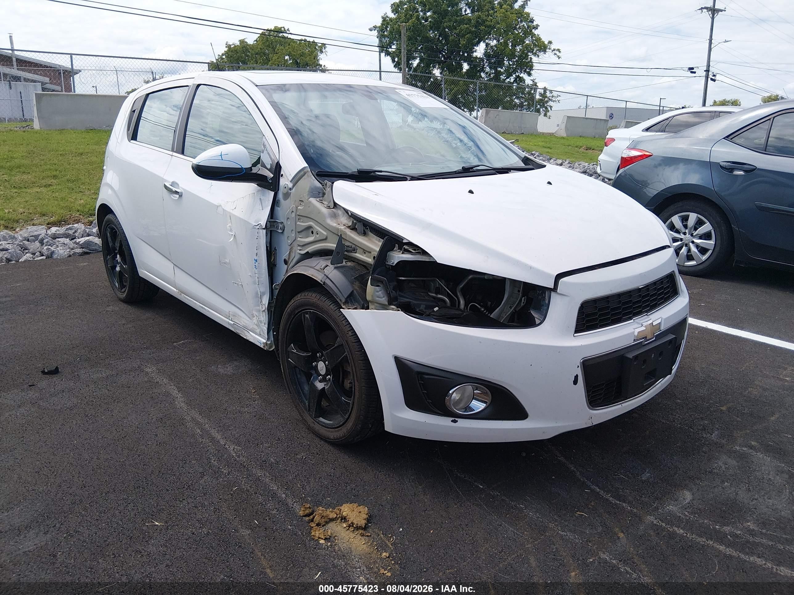 2014 Chevrolet Sonic Ltz Auto White vin: 1G1JE6SB0E4134894