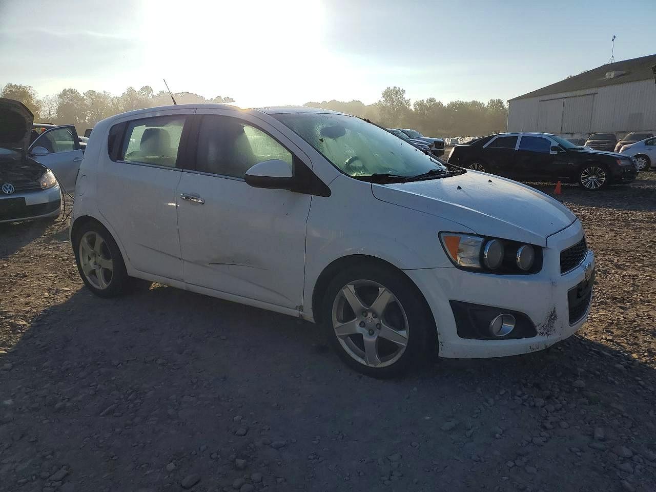 2014 Chevrolet Sonic Ltz White vin: 1G1JE6SB1E4111124