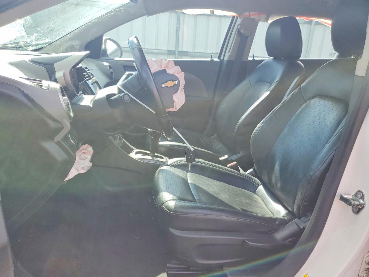 2015 Chevrolet Sonic Ltz White vin: 1G1JE6SB2F4186500