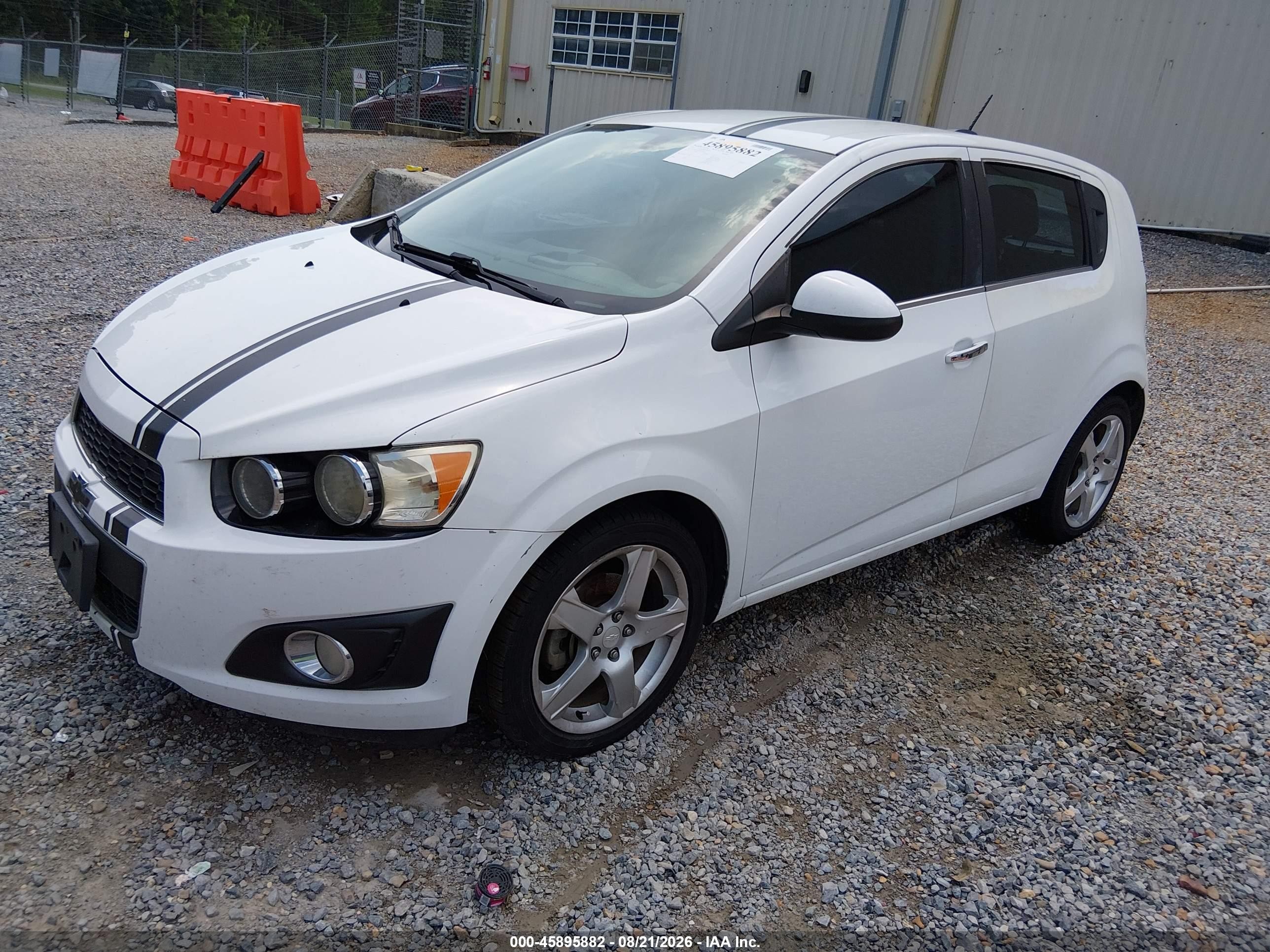 2015 Chevrolet Sonic Ltz Auto White vin: 1G1JE6SB5F4130390