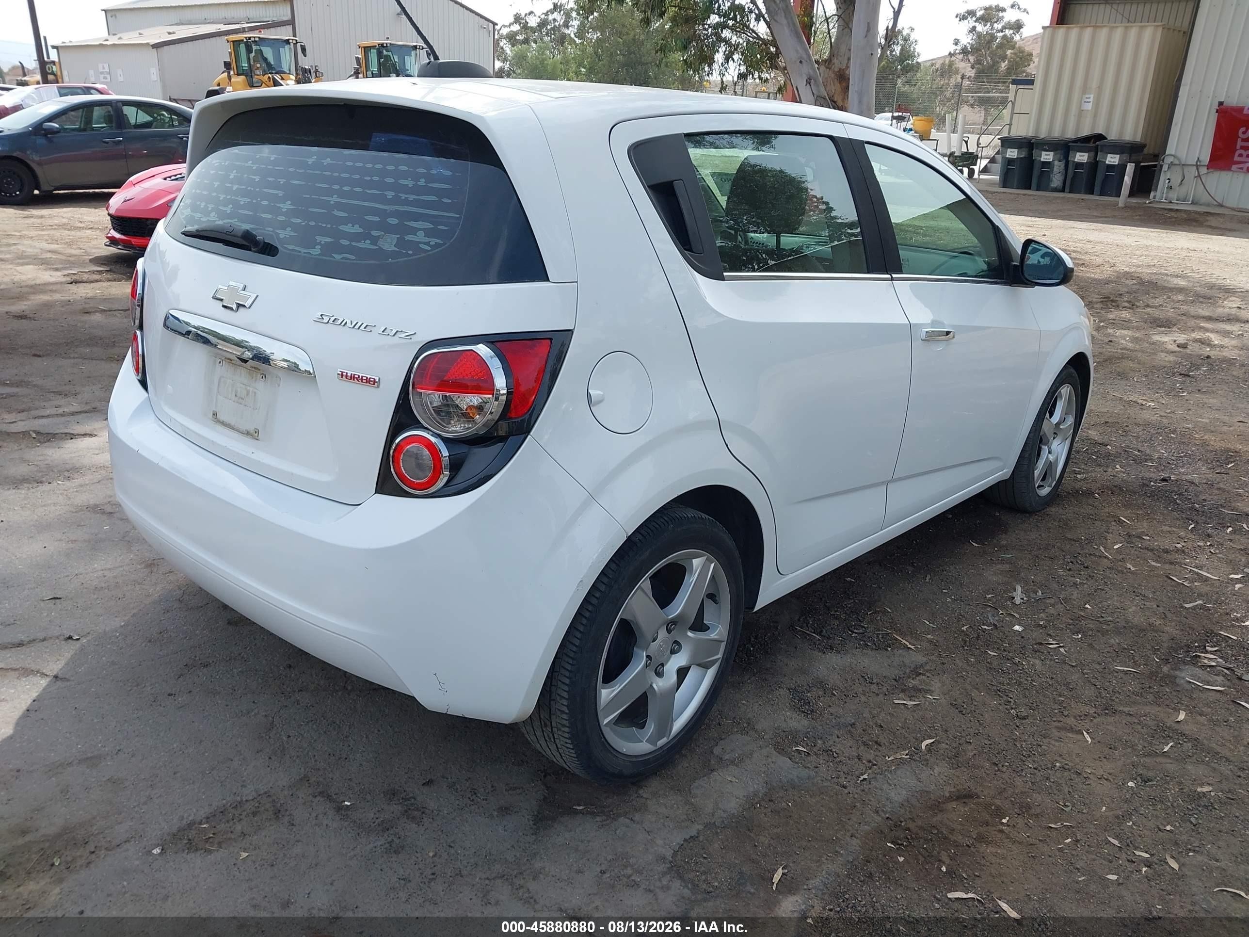 2015 Chevrolet Sonic Ltz Auto White vin: 1G1JE6SB5F4166323