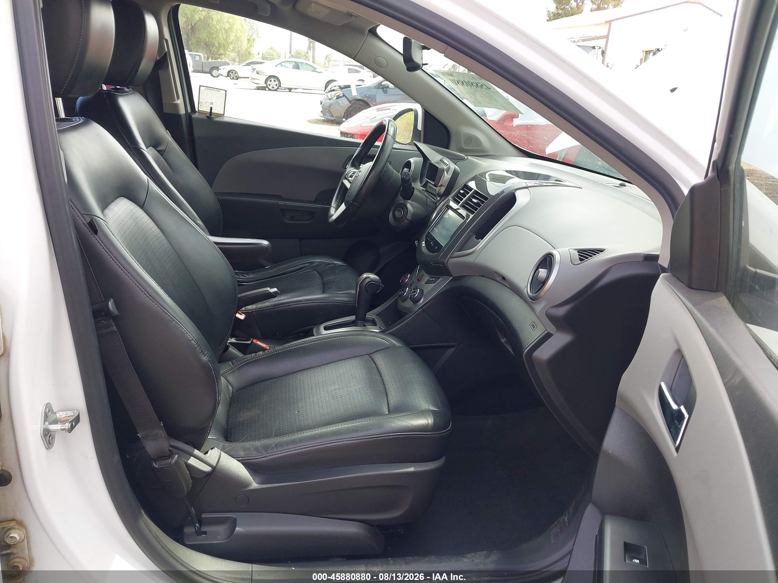 2015 Chevrolet Sonic Ltz Auto White vin: 1G1JE6SB5F4166323