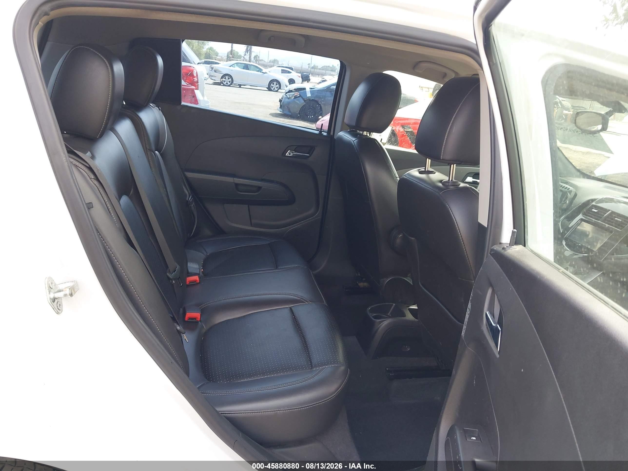 2015 Chevrolet Sonic Ltz Auto White vin: 1G1JE6SB5F4166323