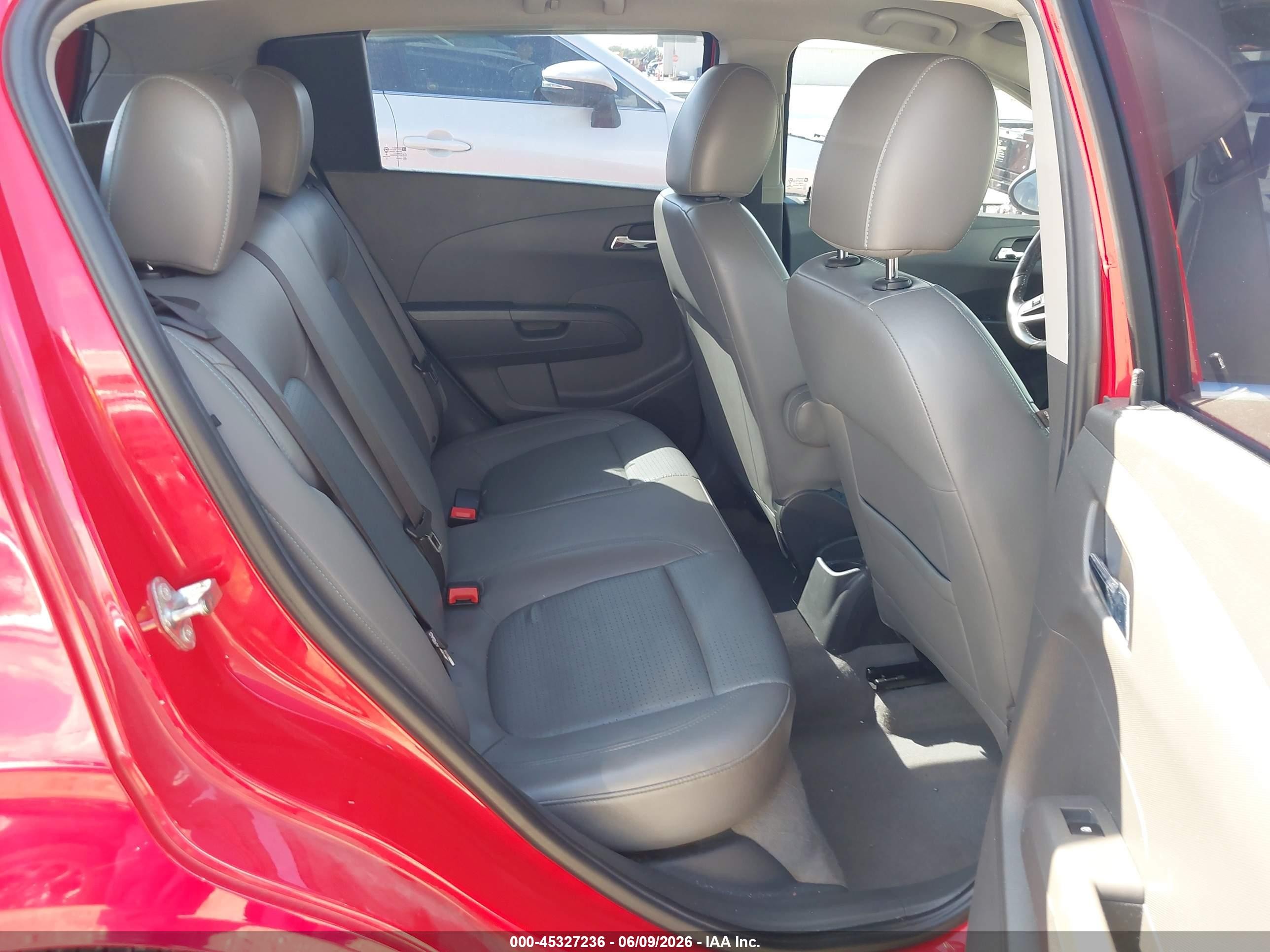 2015 Chevrolet Sonic Ltz Auto Красный vin: 1G1JE6SB6F4187410