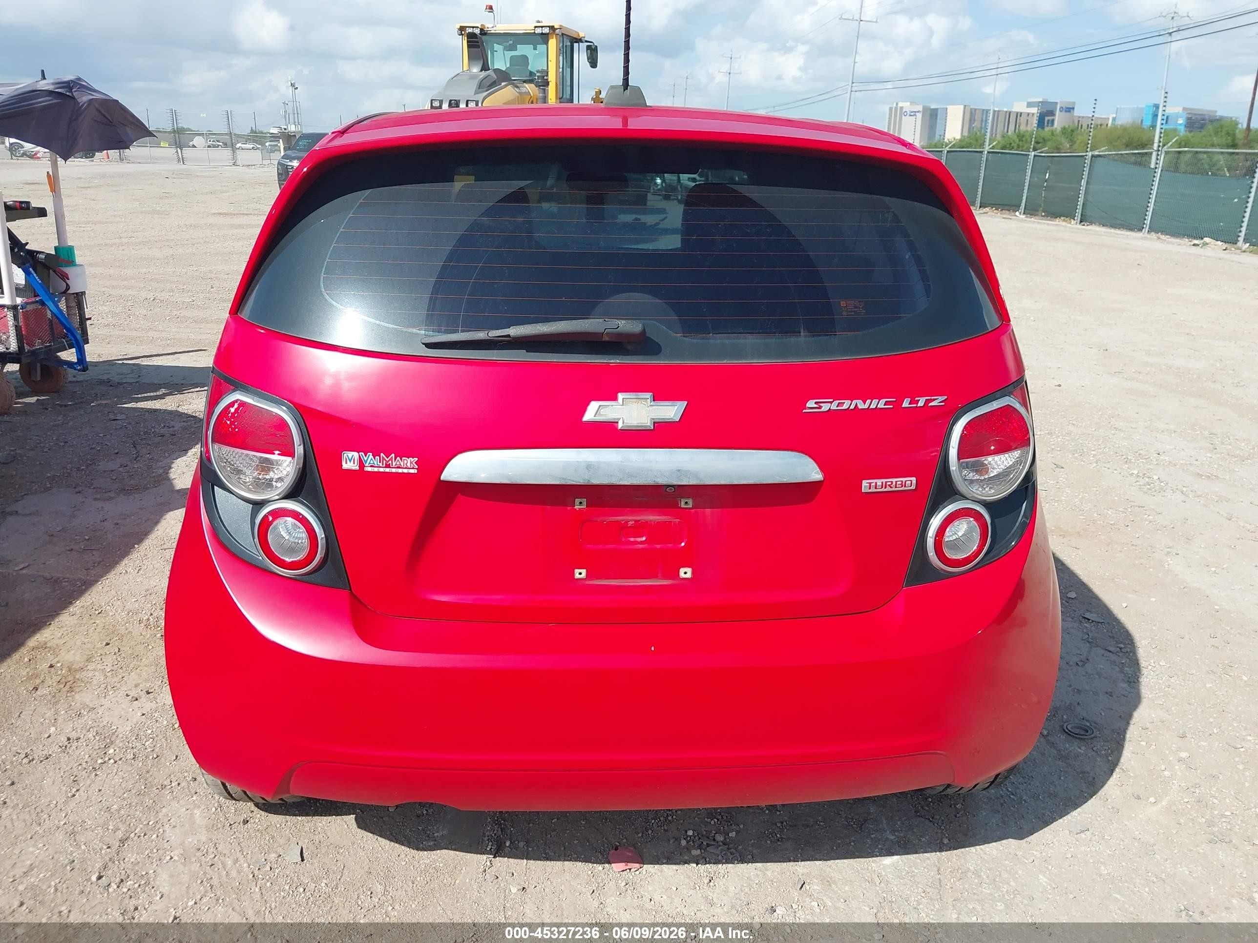 2015 Chevrolet Sonic Ltz Auto Красный vin: 1G1JE6SB6F4187410