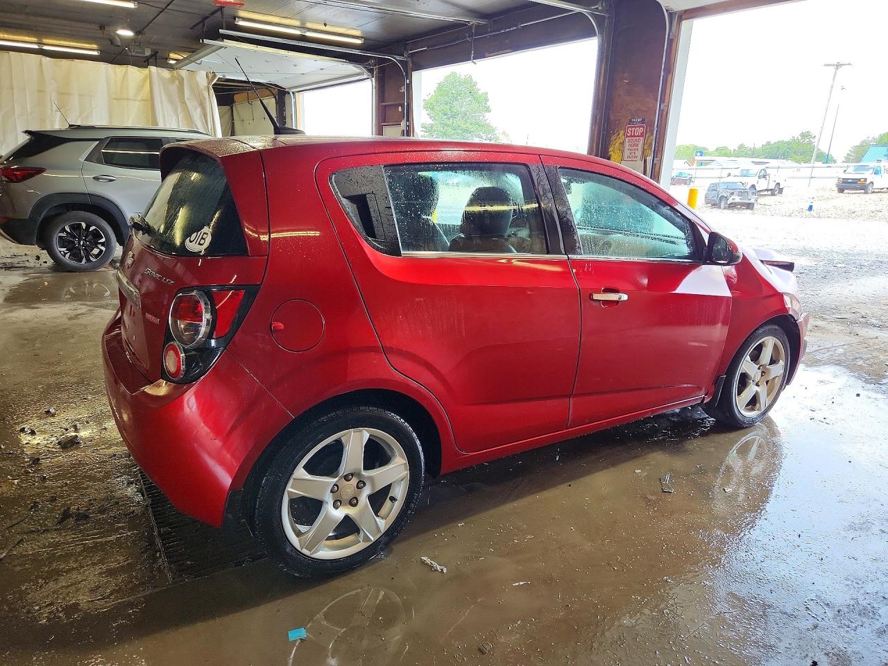 2012 Chevrolet Sonic Ltz Maroon vin: 1G1JE6SB9C4217527