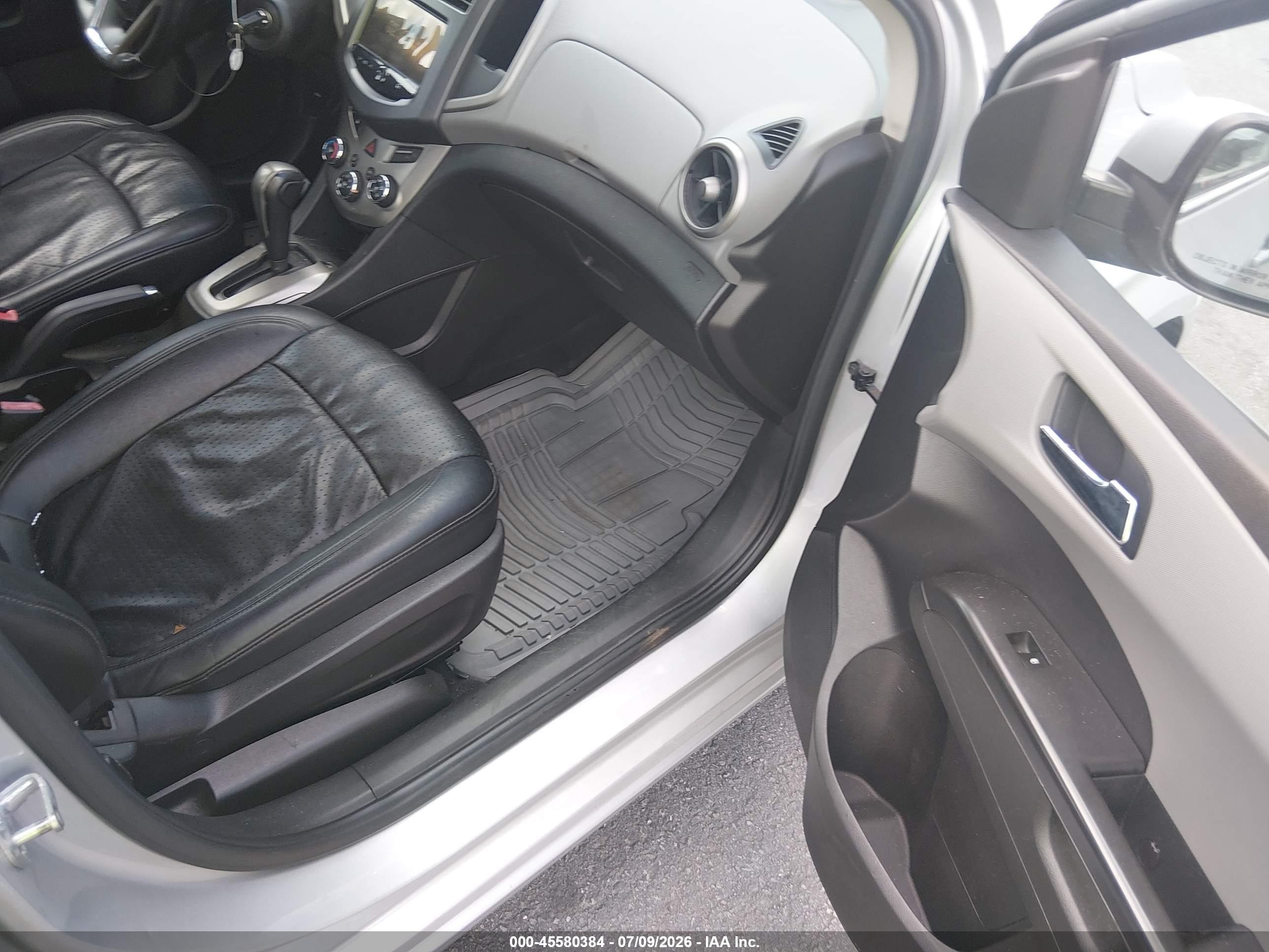 2013 Chevrolet Sonic Ltz Auto Silver vin: 1G1JE6SH4D4182644