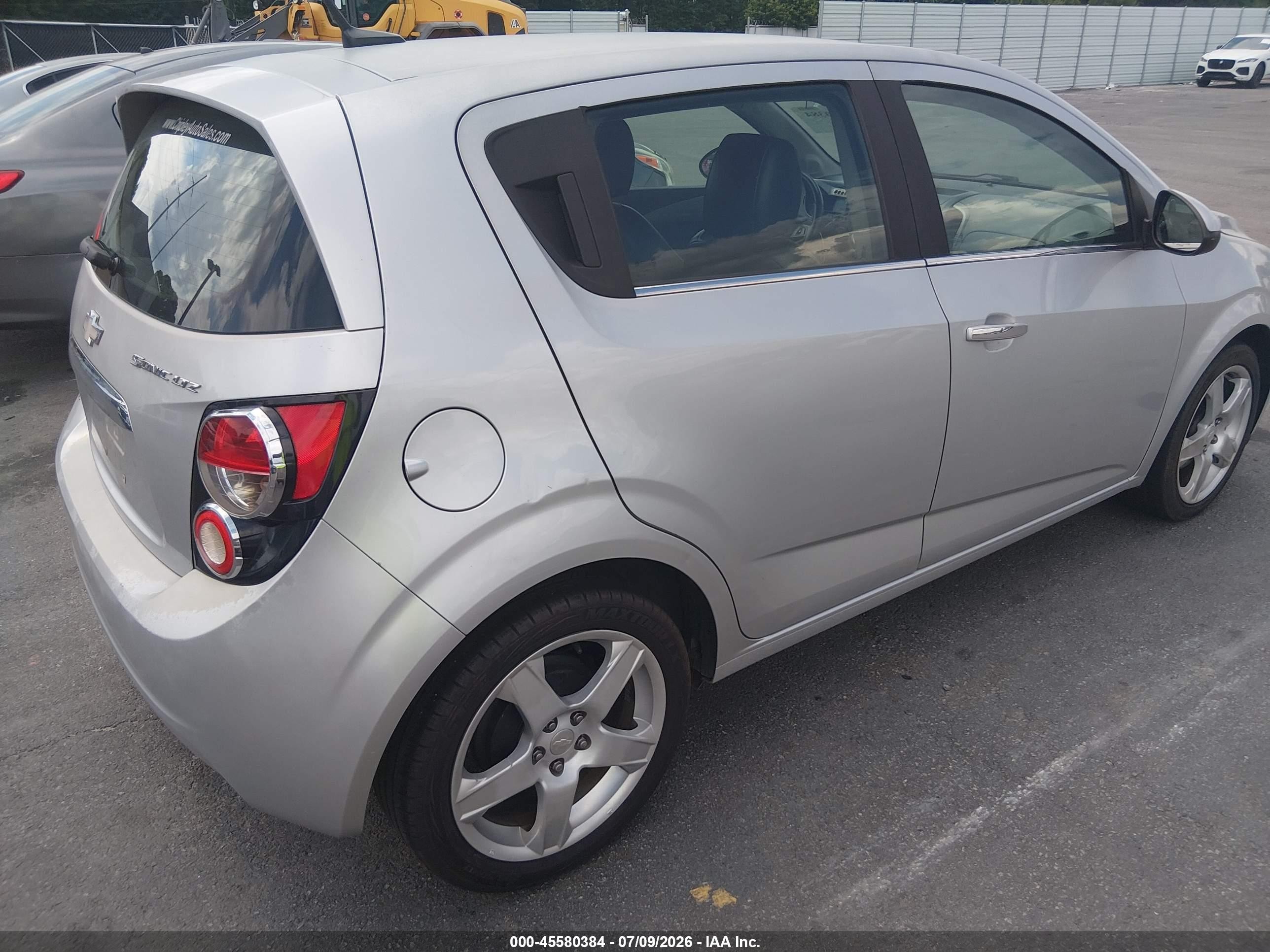 2013 Chevrolet Sonic Ltz Auto Silver vin: 1G1JE6SH4D4182644
