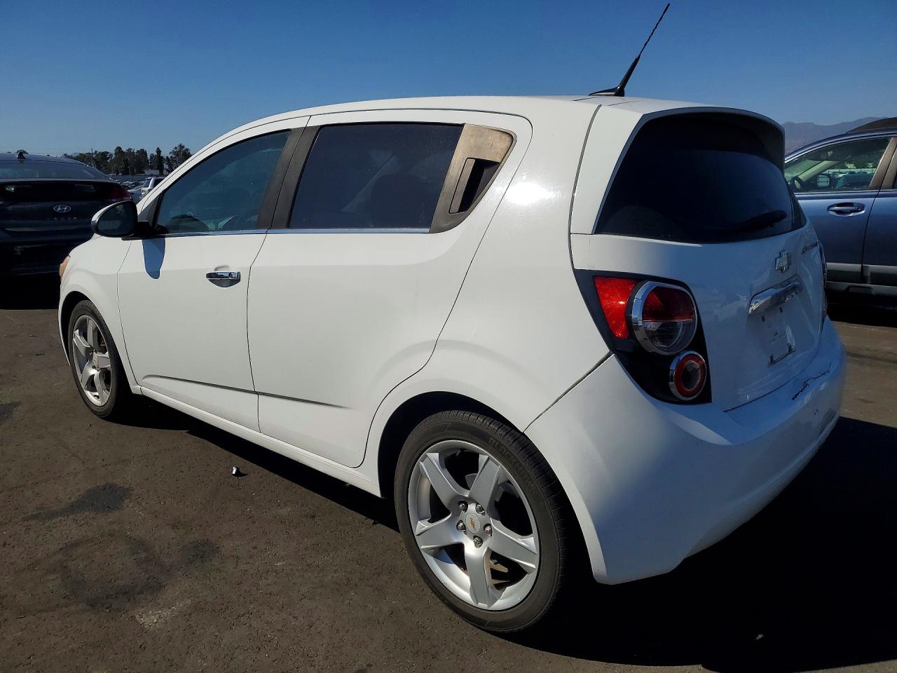 2012 Chevrolet Sonic Ltz White vin: 1G1JE6SH6C4103277
