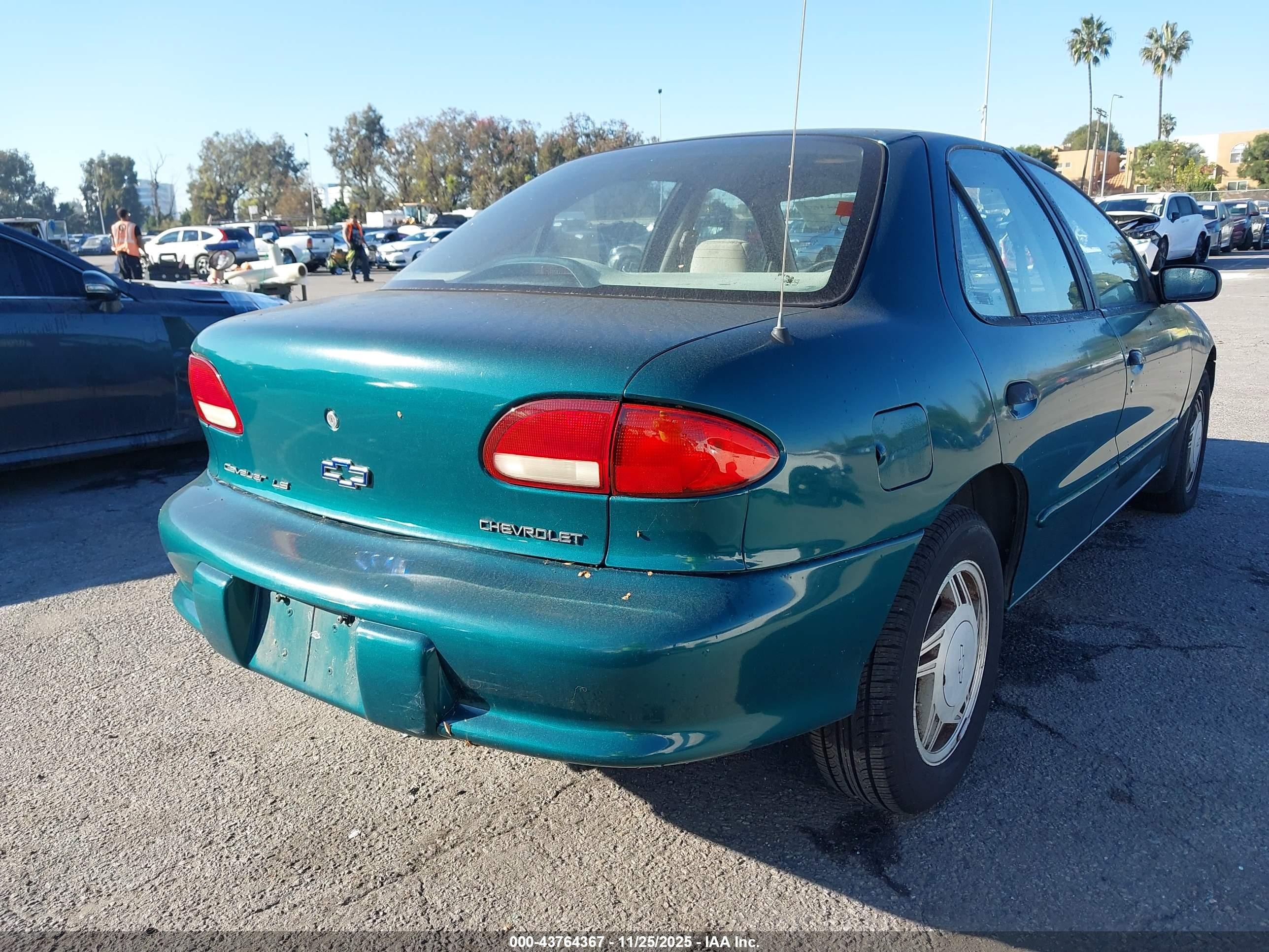 1997 Chevrolet Cavalier Ls Green vin: 1G1JF5248V7143639