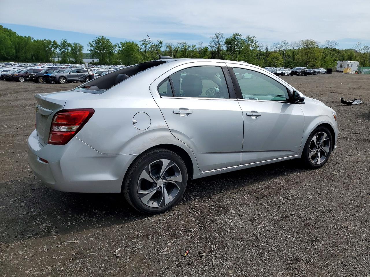 2017 Chevrolet Sonic Premier Silver vin: 1G1JF5SB5H4134255