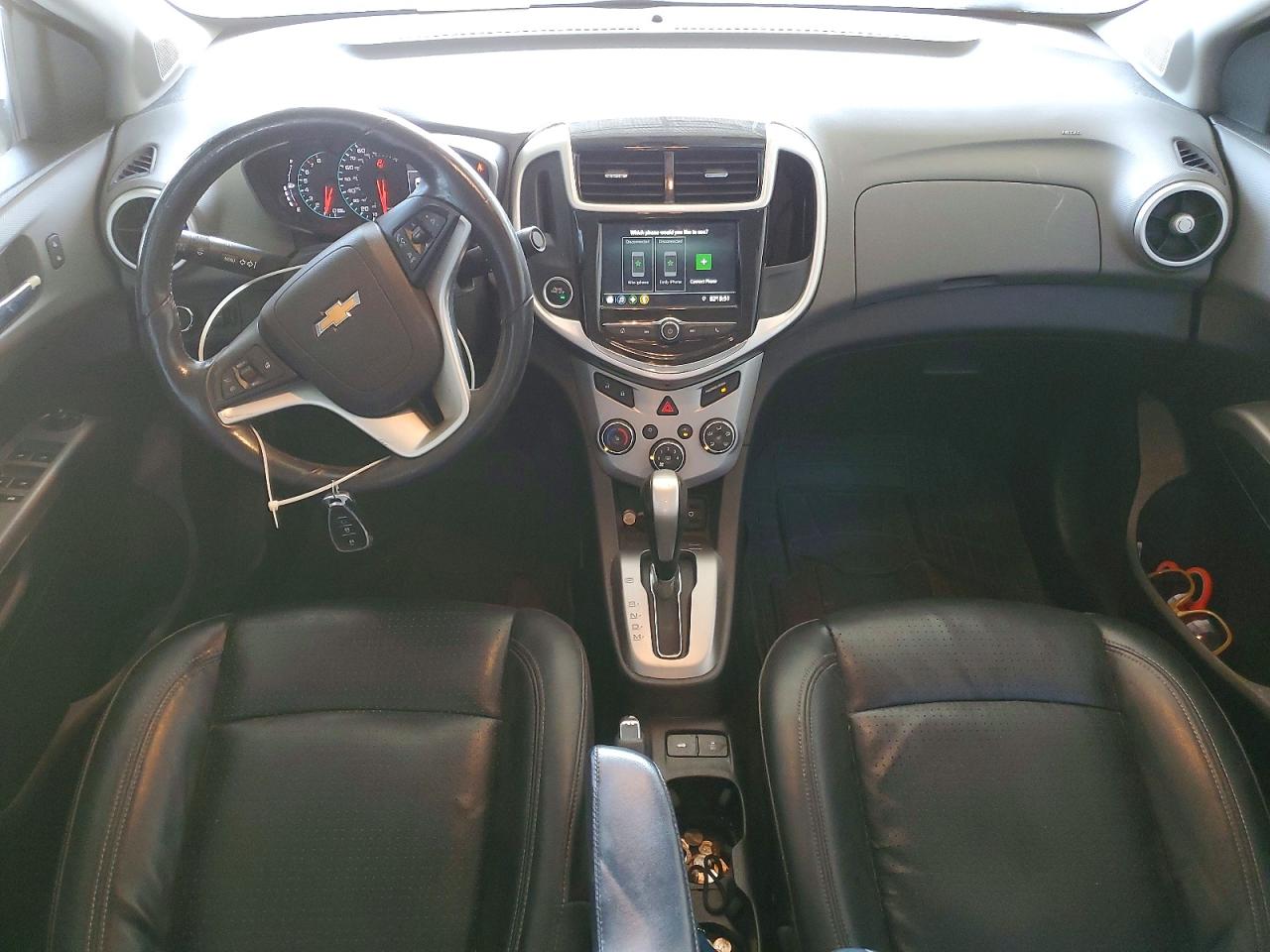 2019 Chevrolet Sonic Premier White vin: 1G1JF5SB7K4122258