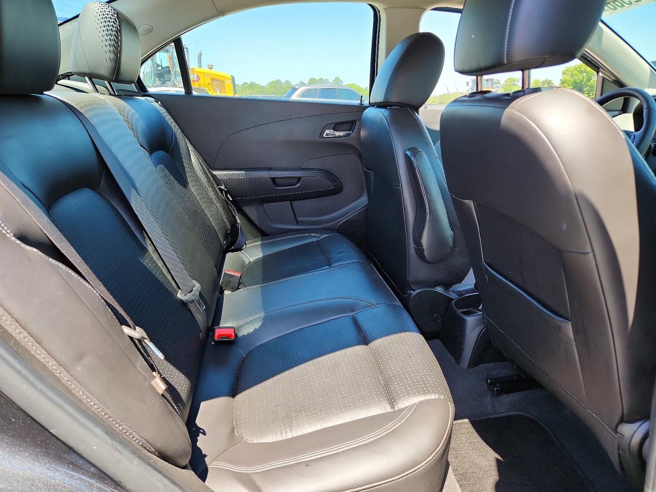 2020 Chevrolet Sonic Premier Silver vin: 1G1JF5SB8L4120469