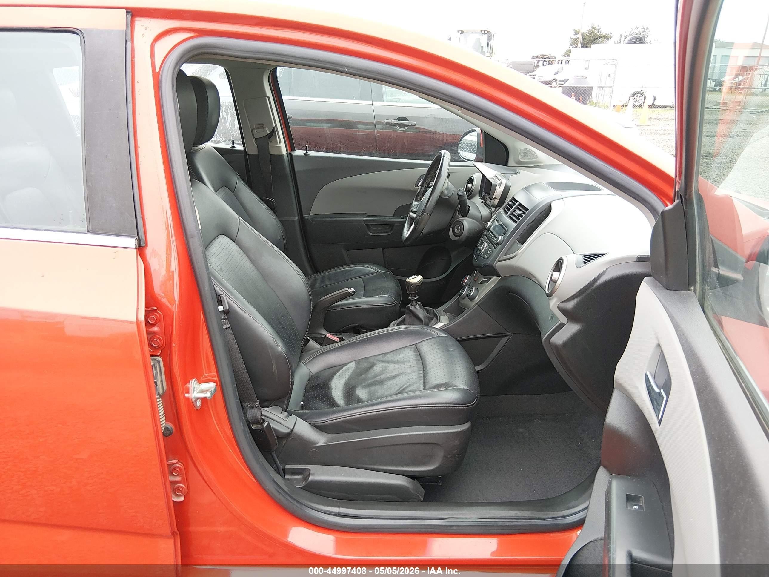 2012 Chevrolet Sonic 1lz Оранжевый vin: 1G1JF6SB2C4211386