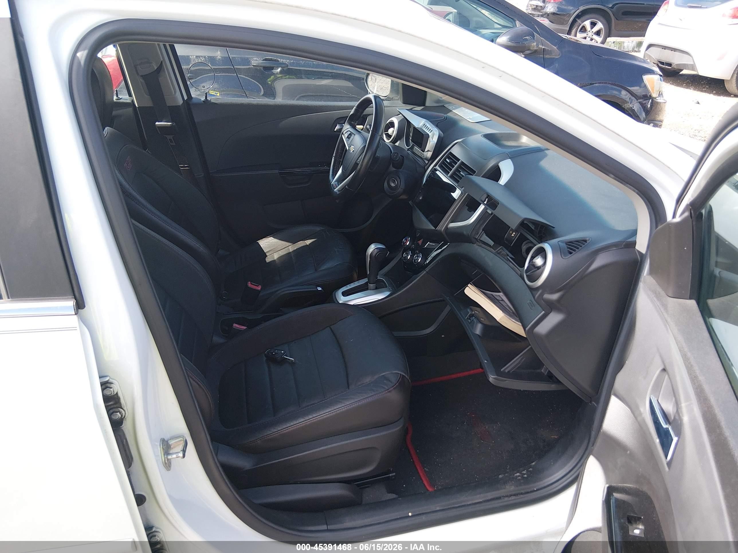 2013 Chevrolet Sonic Rs Auto White vin: 1G1JG6SB8D4167232