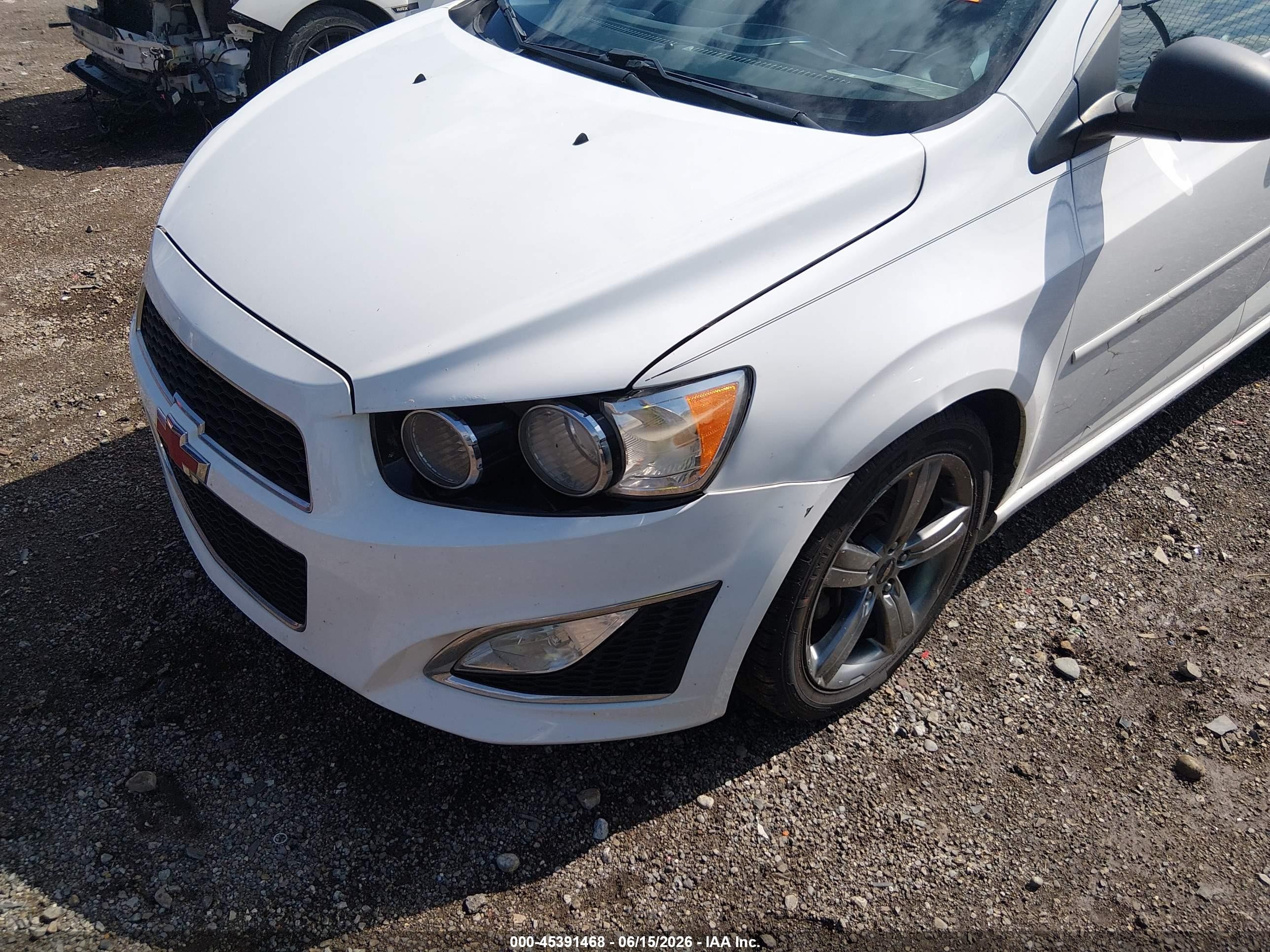 2013 Chevrolet Sonic Rs Auto White vin: 1G1JG6SB8D4167232
