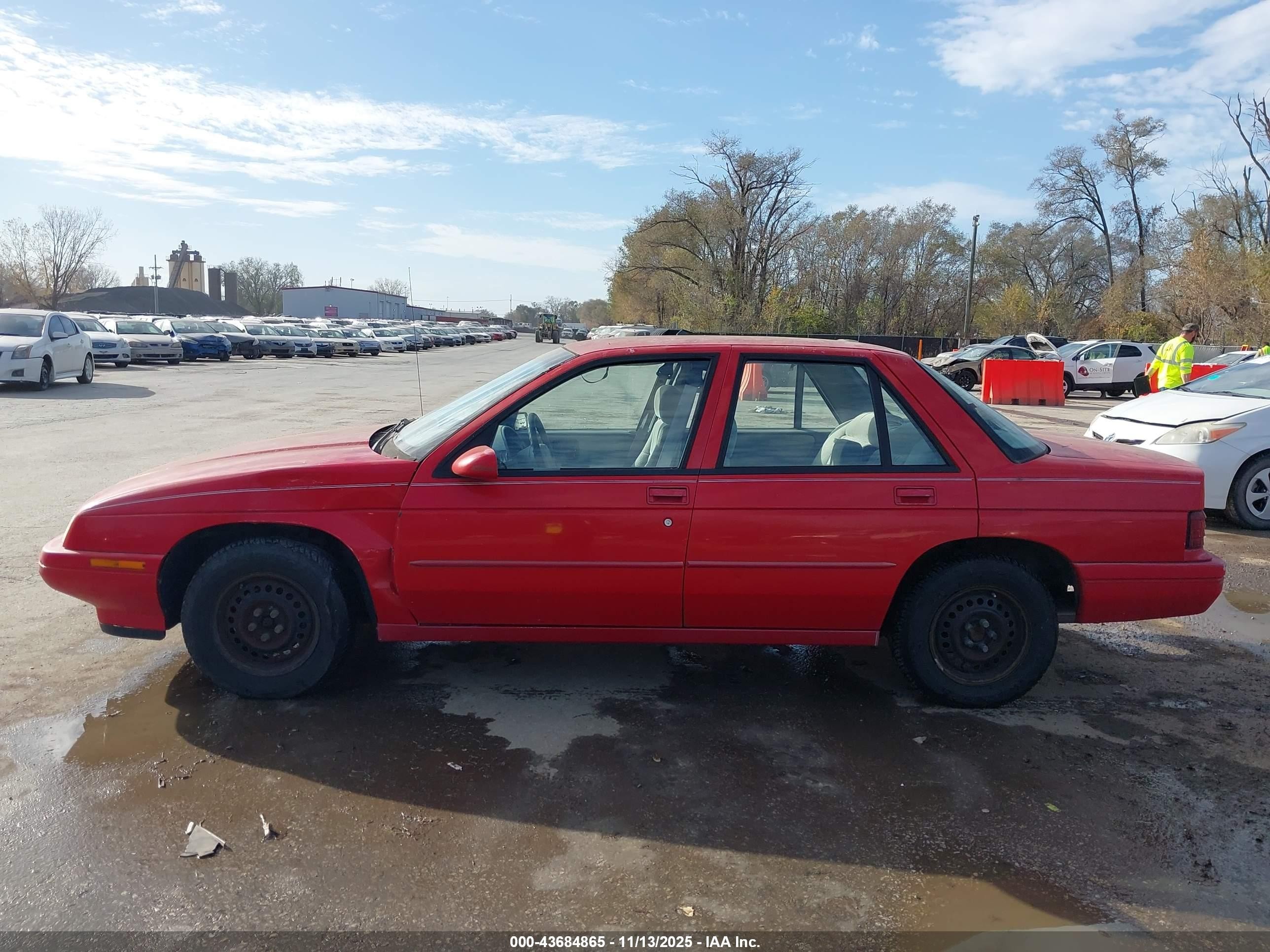 1996 Chevrolet Corsica   Красный vin: 1G1LD5546TY100435