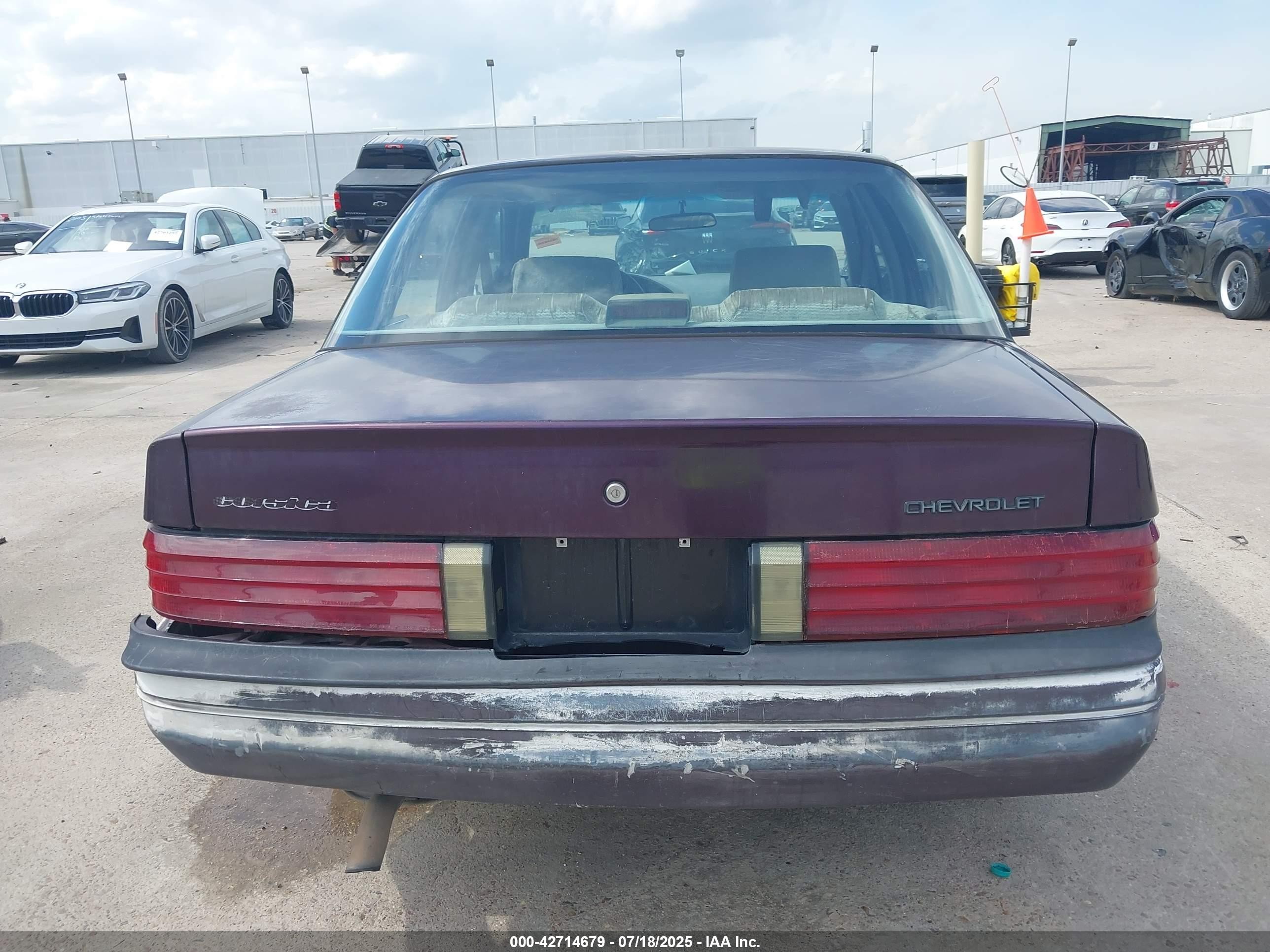 1995 Chevrolet Corsica   Purple vin: 1G1LD55M6SY288498