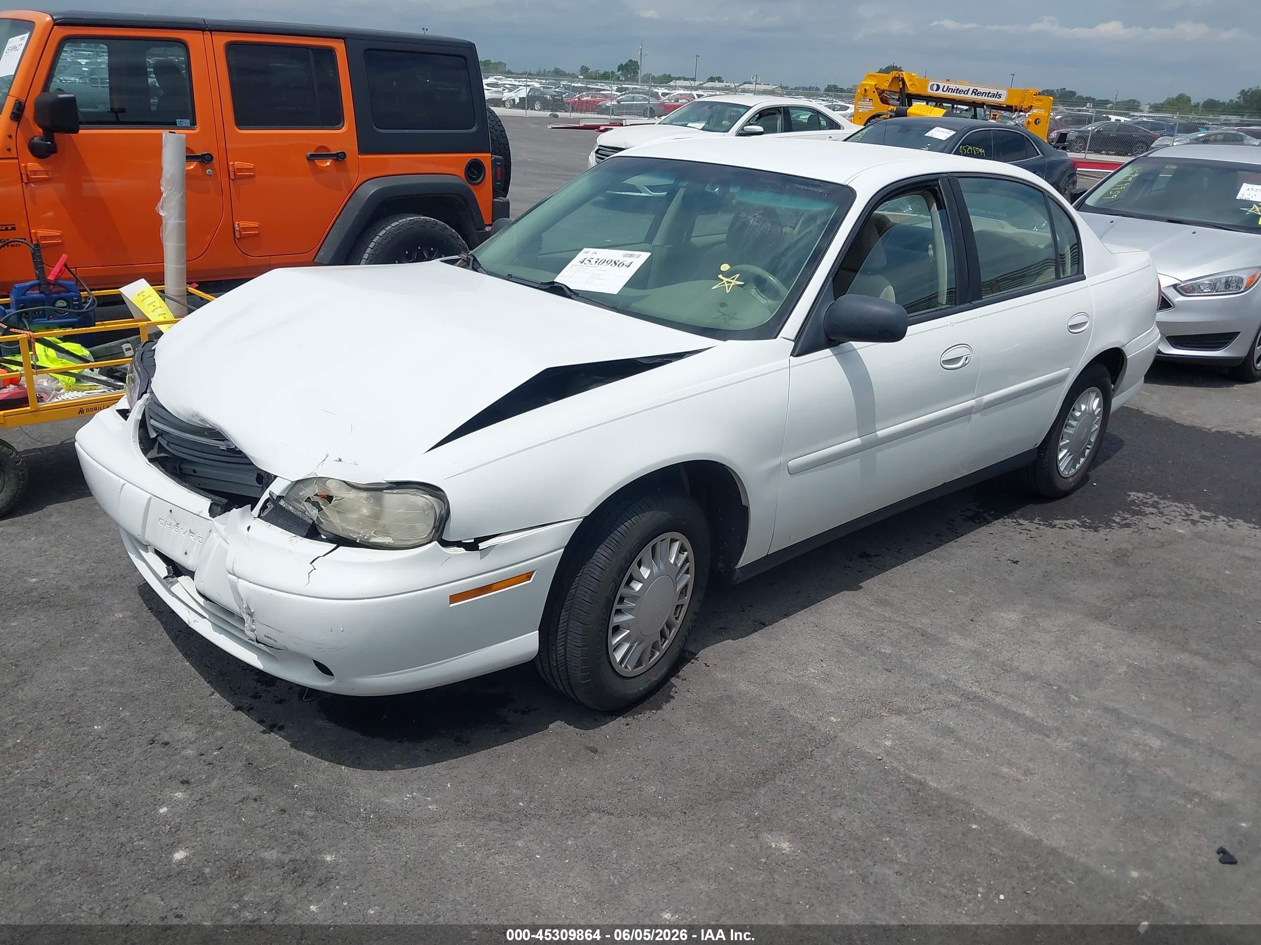 2004 Chevrolet Classic   White vin: 1G1ND52F04M539489