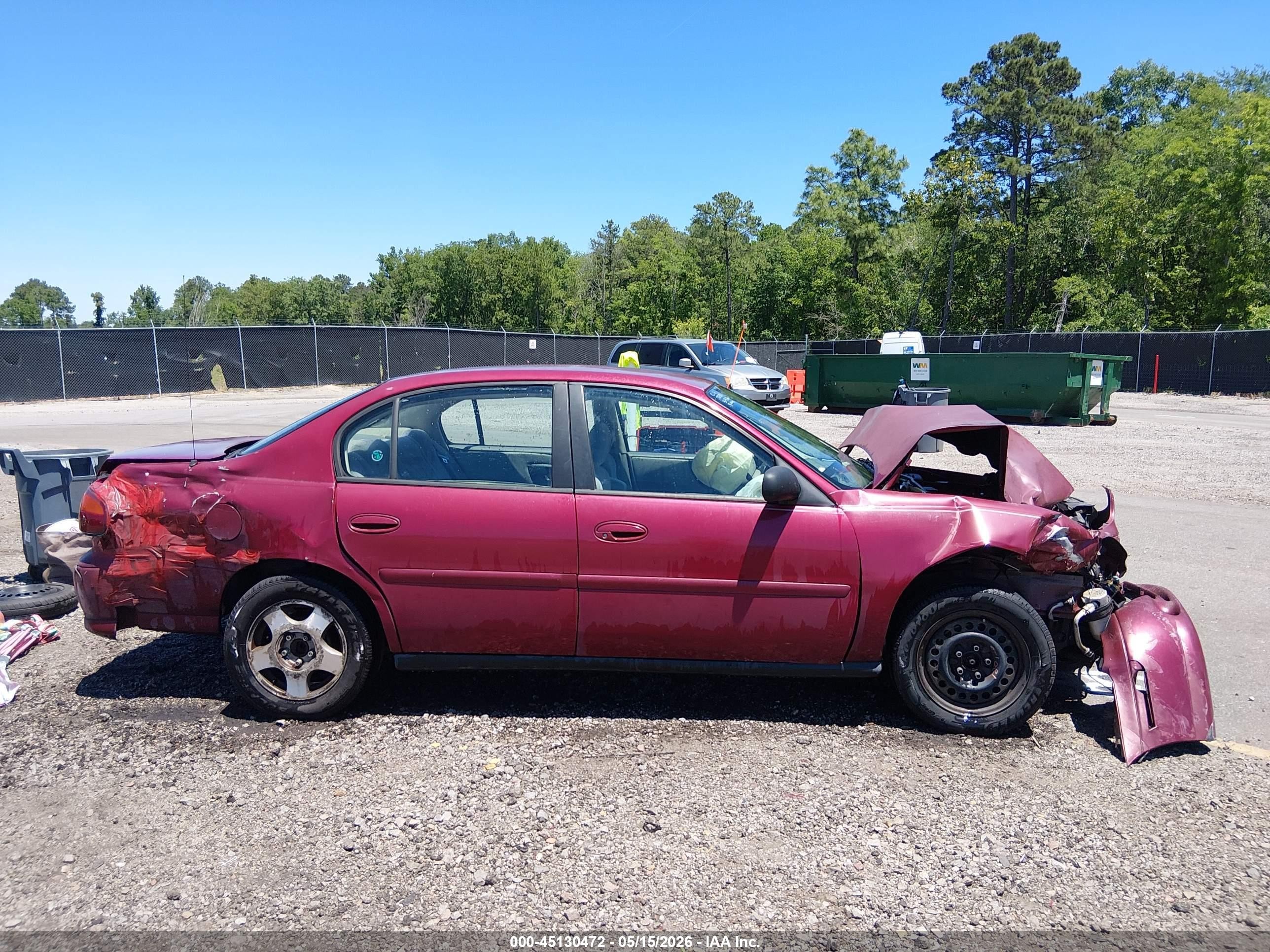 2004 Chevrolet Classic   Red vin: 1G1ND52F04M707051