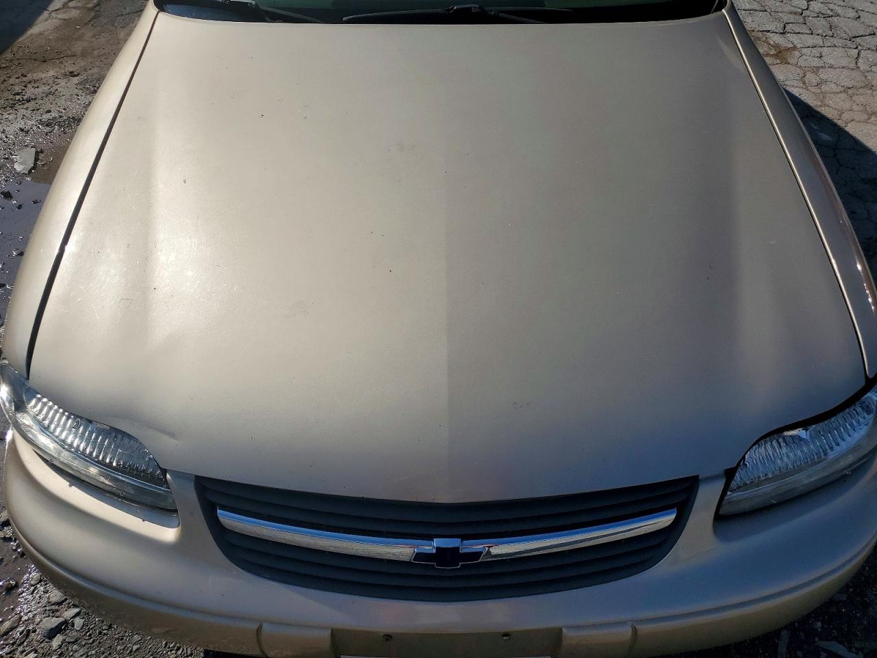 2004 Chevrolet Classic Tan vin: 1G1ND52F04M707292
