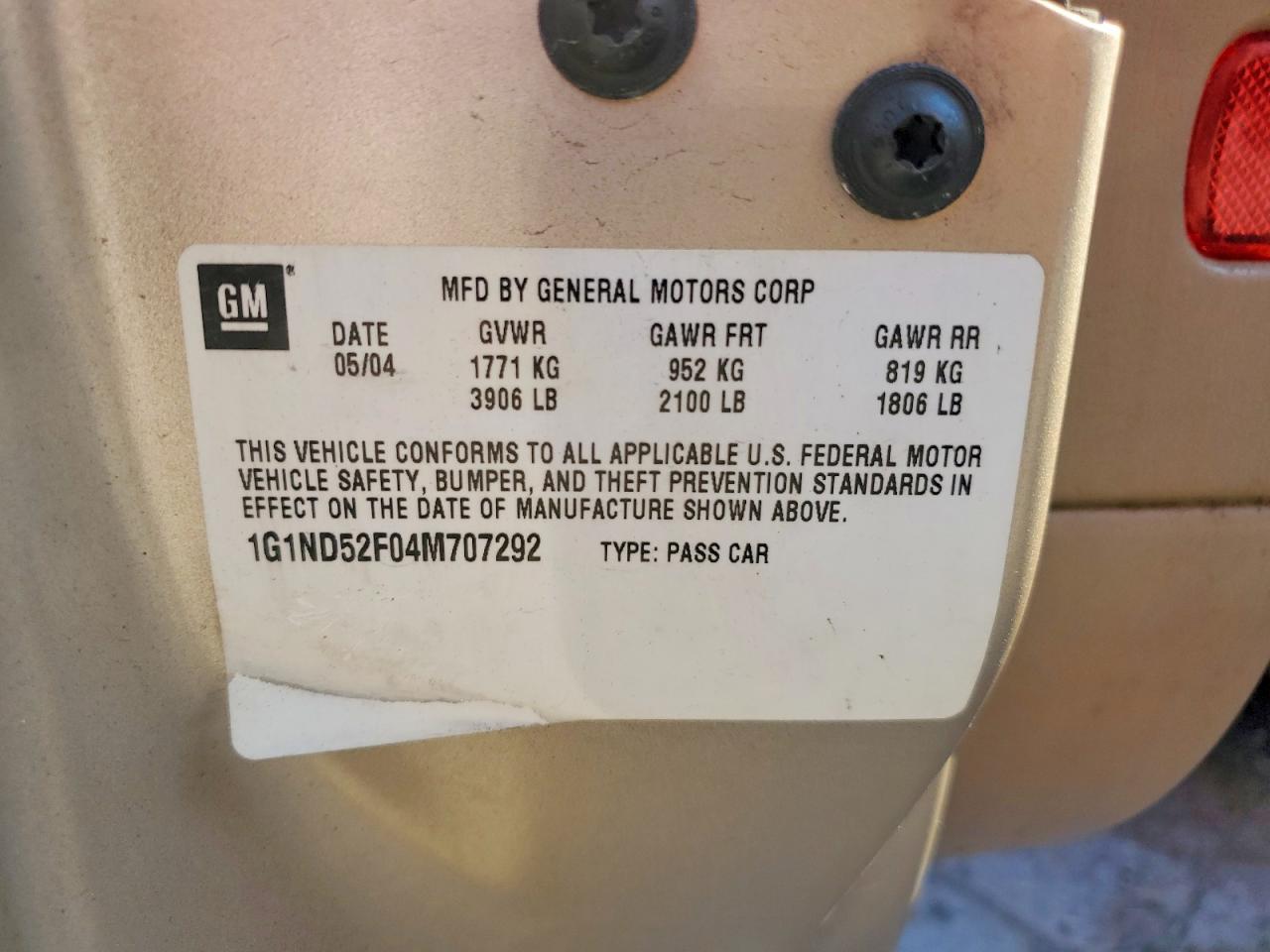 2004 Chevrolet Classic Tan vin: 1G1ND52F04M707292