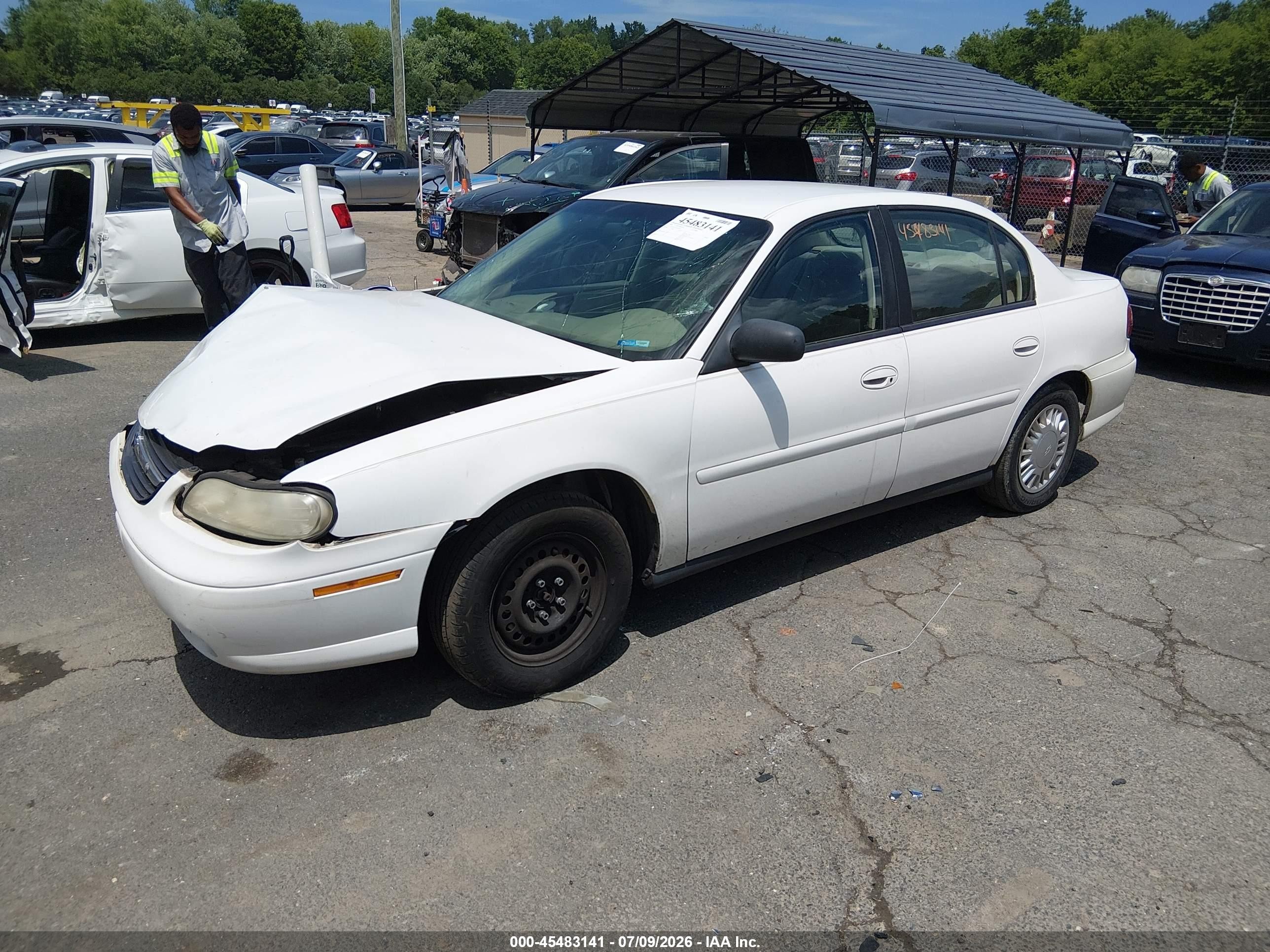 2004 Chevrolet Classic   White vin: 1G1ND52F14M564997