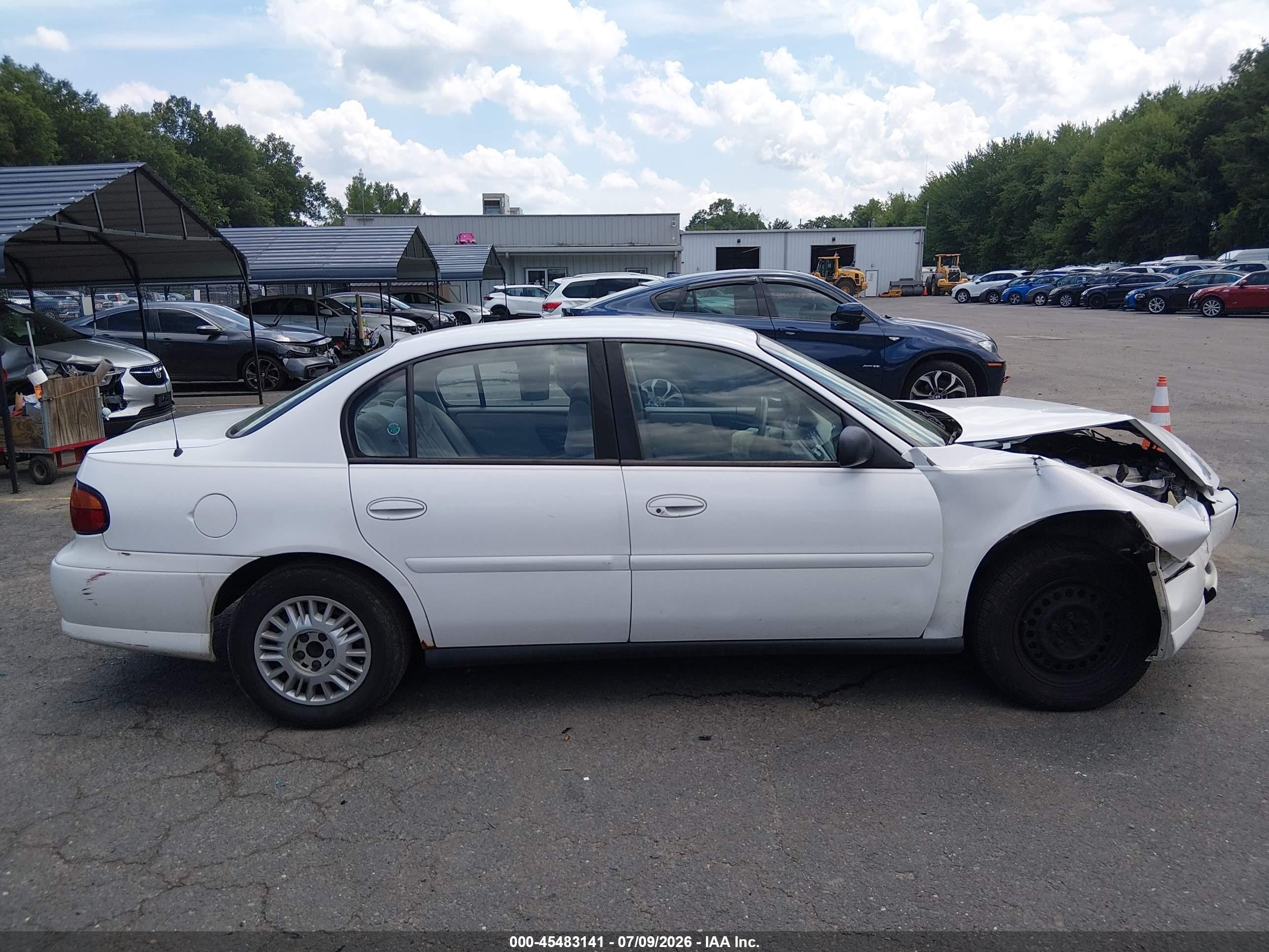 2004 Chevrolet Classic   White vin: 1G1ND52F14M564997